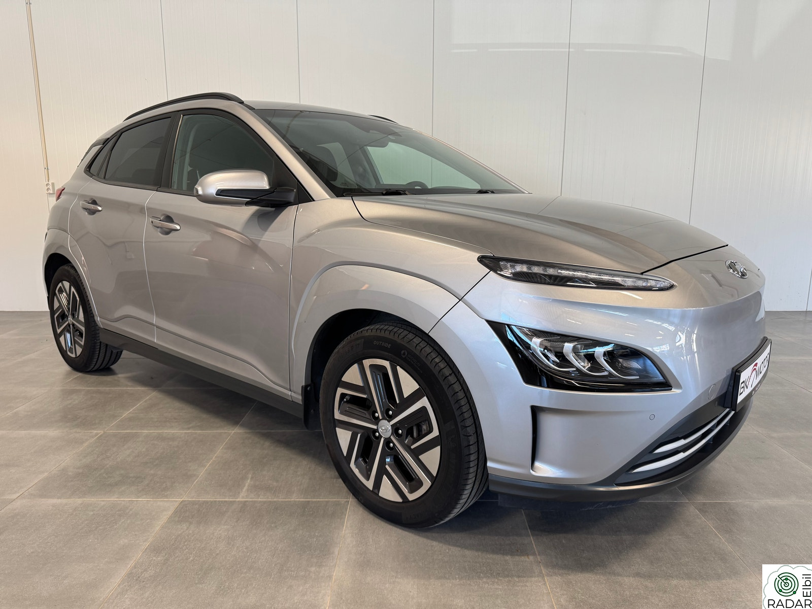 HYUNDAI Kona Trend SR/305km/S+V/kamera/Garanti/Historikk/2WD