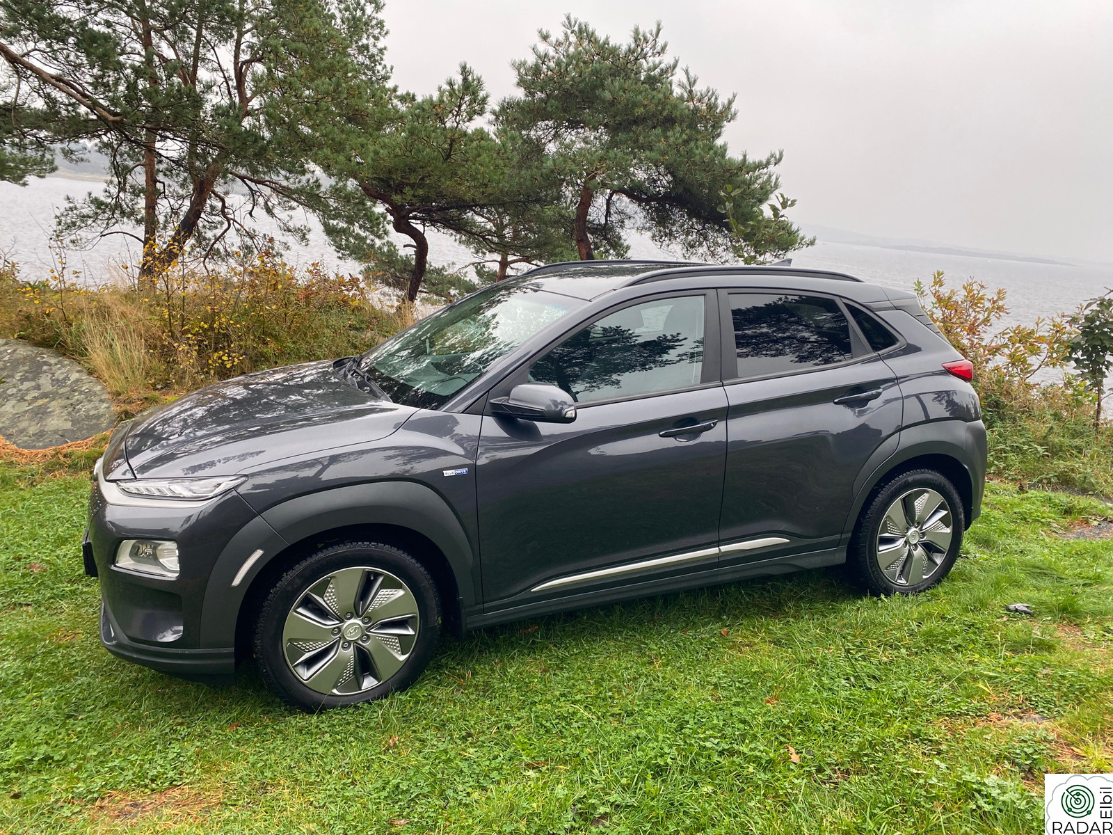 HYUNDAI Kona PEN!Nybilgar.Ny serv.Skinn.App.500km.HUD.Acc