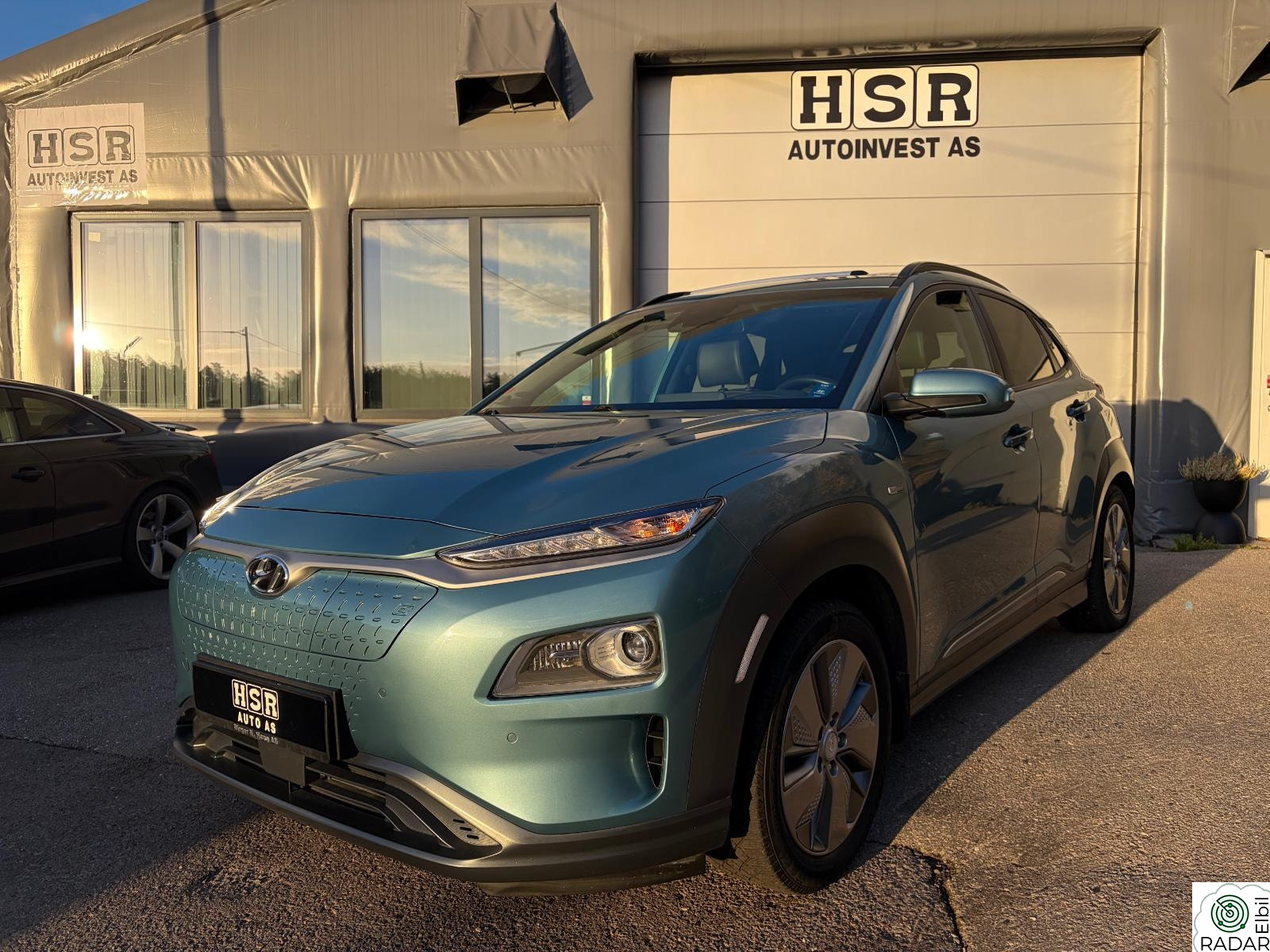 HYUNDAI Kona 64kWh 484km LR Premium / ACC / Skinn / Takluke /Carplay