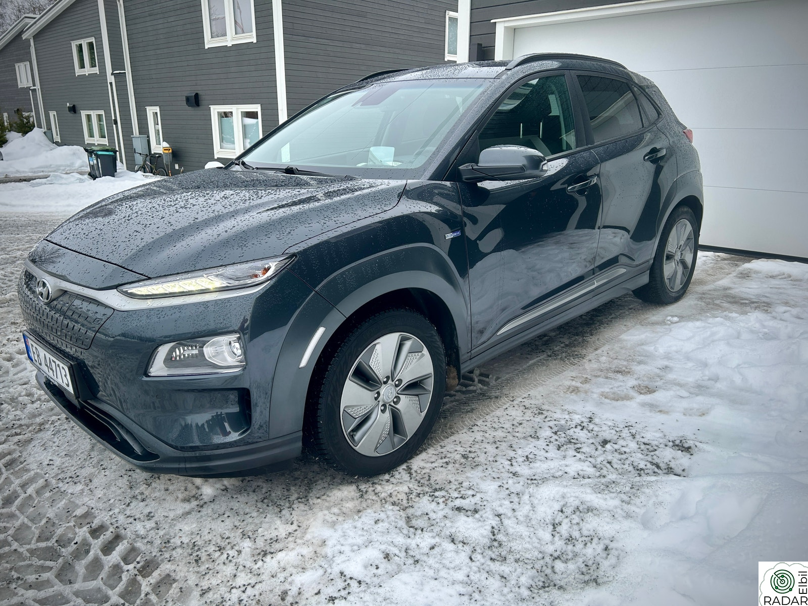 HYUNDAI Kona Premium 64 kWh Long range Skinn Oppvarmet ratt