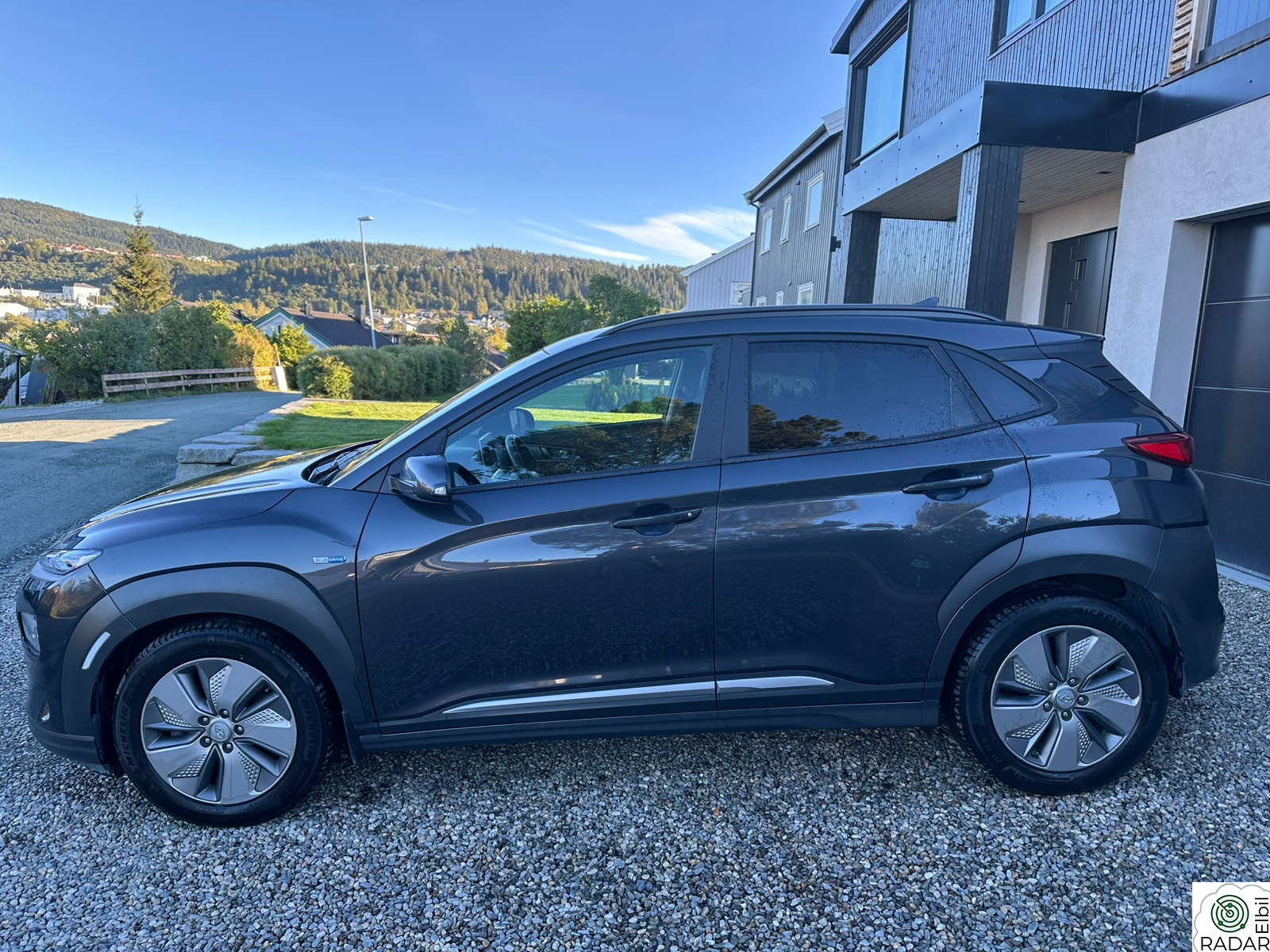 HYUNDAI Kona Premium 485 km Skinn seter, Pop up Display