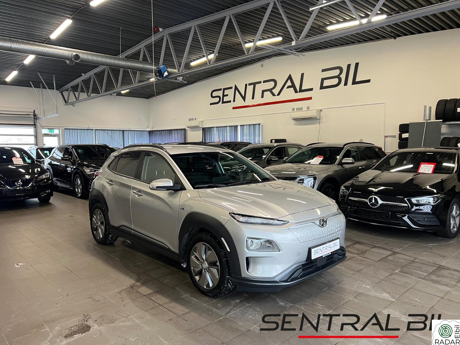 HYUNDAI Kona 64KWH/484KM/PREMIUM/H-FESTE/HUD/SKINN/KAMERA/APP++