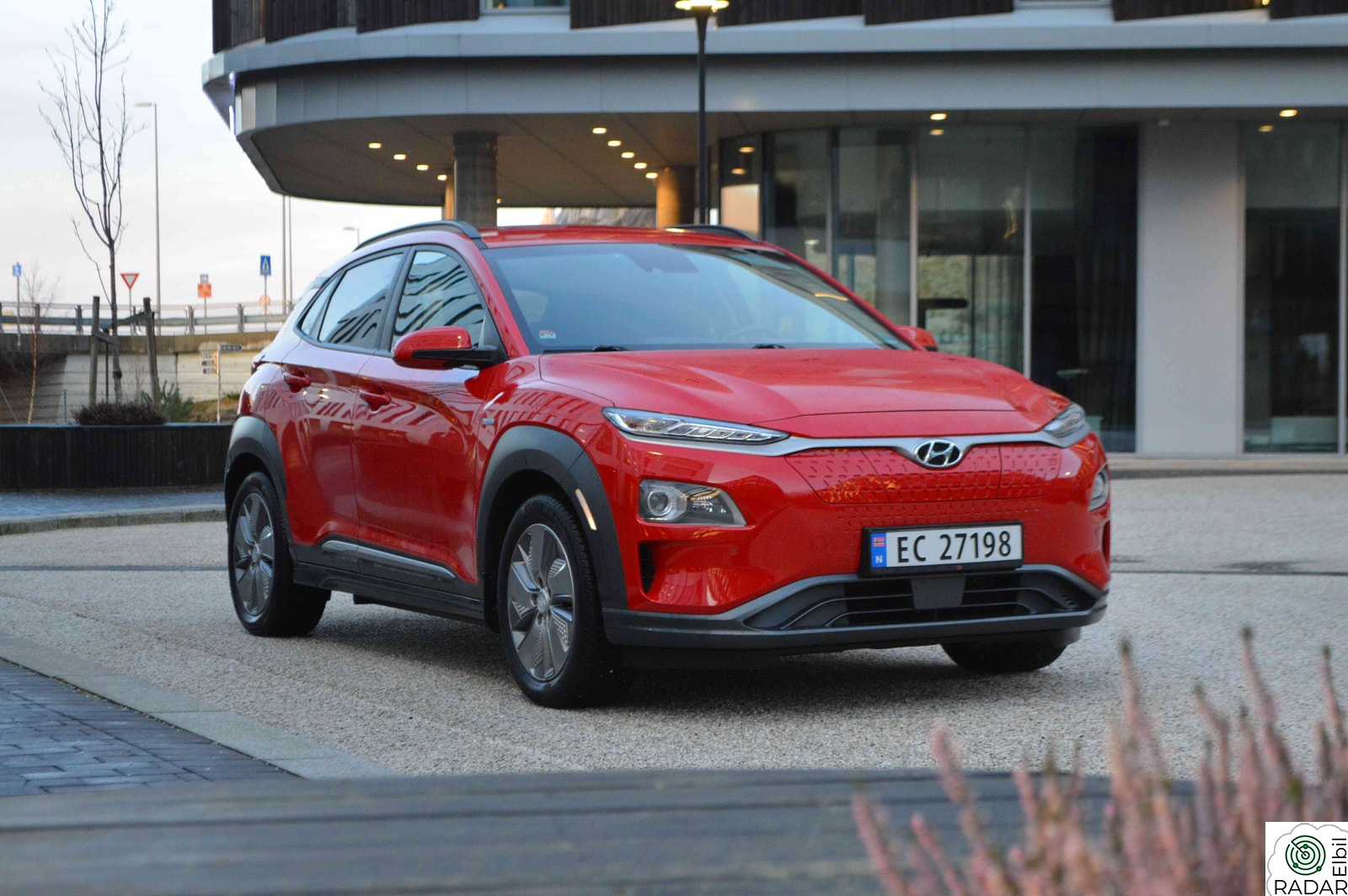 HYUNDAI Kona LR 64kWh | 204hk | Premium | 1 eier | Krok | Skinn |ACC