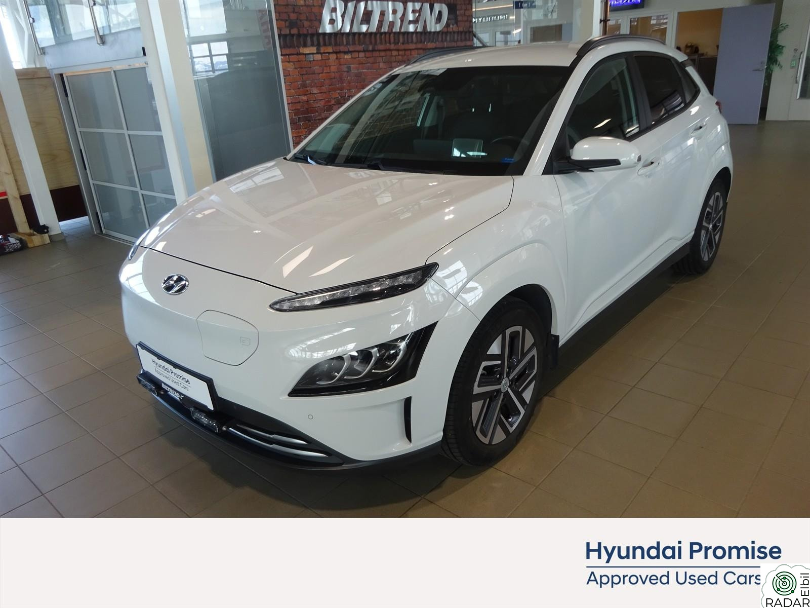 HYUNDAI Kona EV 204 Hk Premium Skinn Navi Led Bluelink Hud "Lav km"