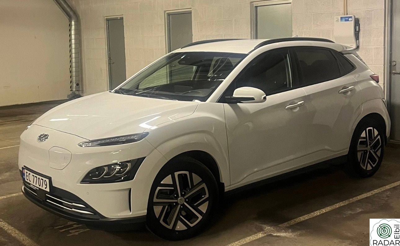 HYUNDAI Kona PREMIUM-LR-484km-SKINN-HEAD-UP/ACC/KROK/KRELL/KAMERA