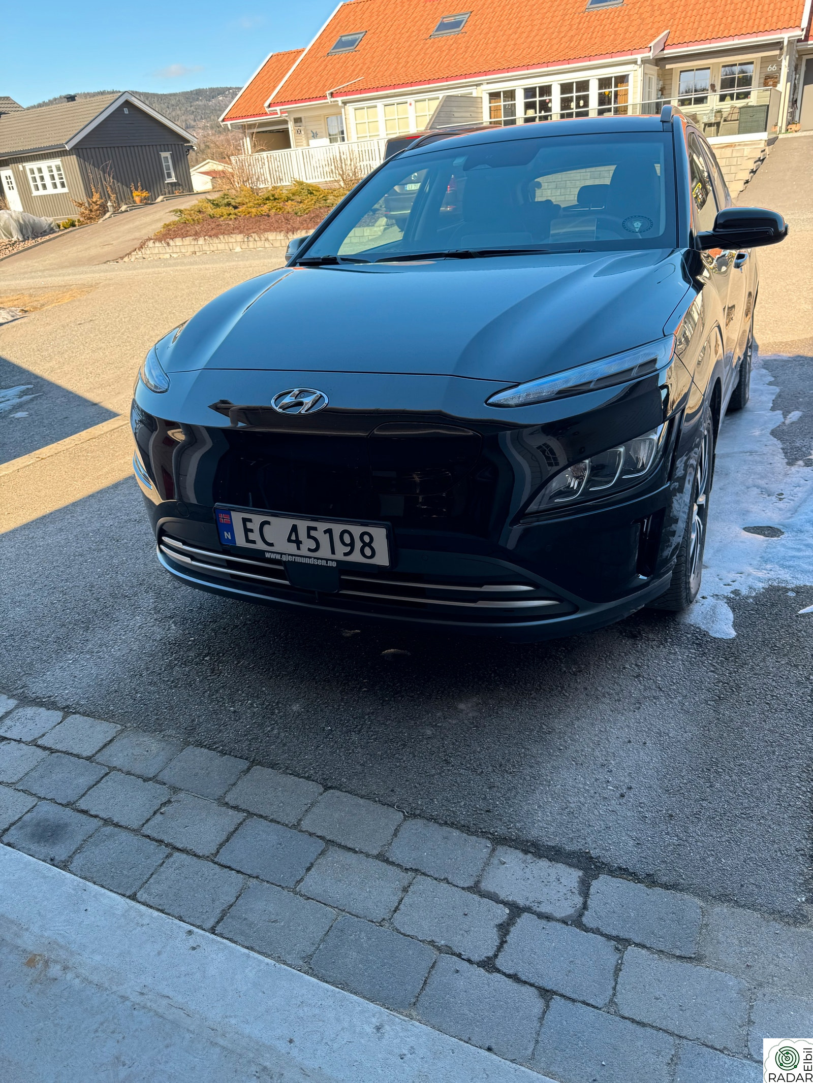 HYUNDAI Kona Premium LR