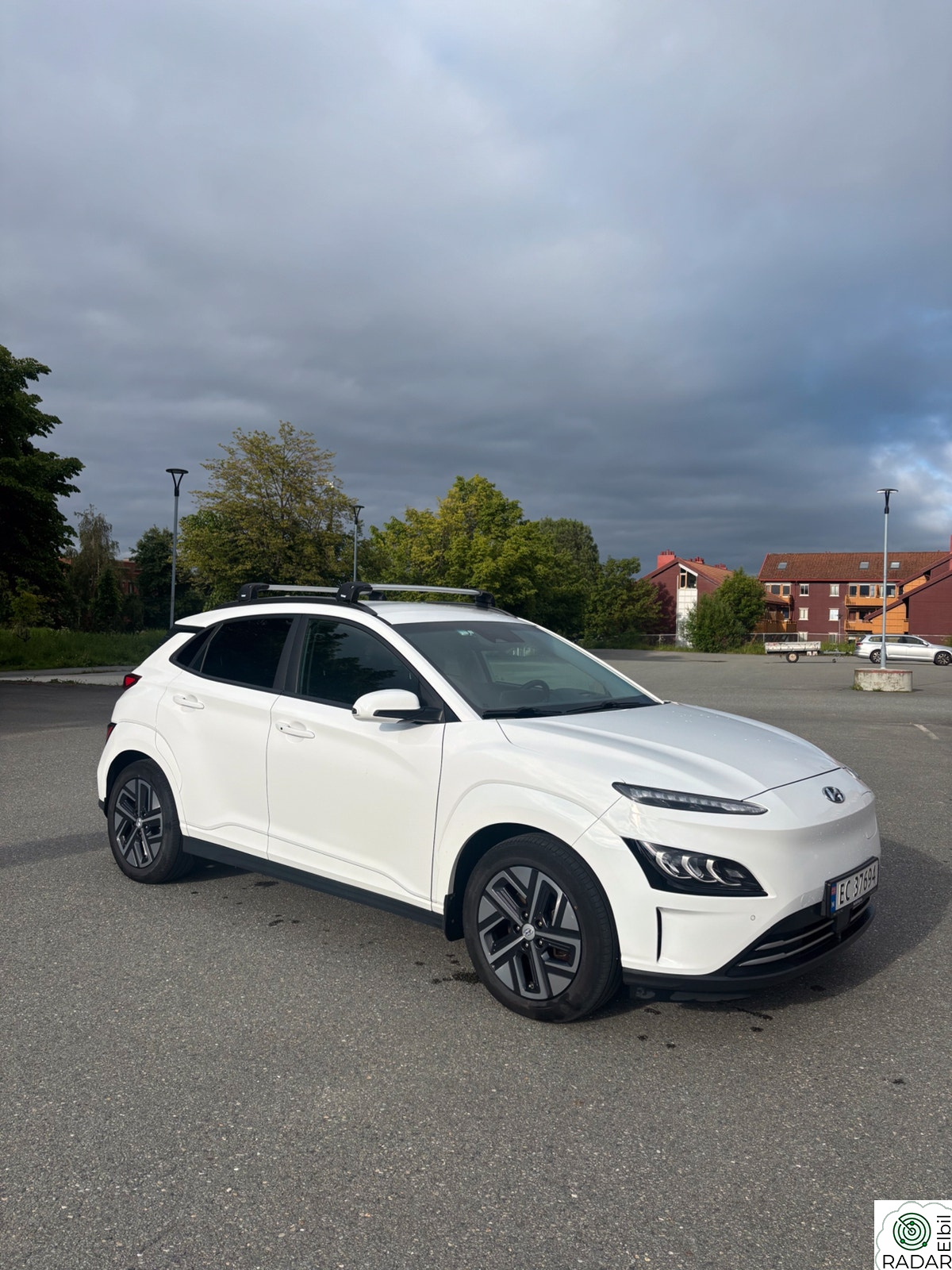 HYUNDAI Kona Premium LR