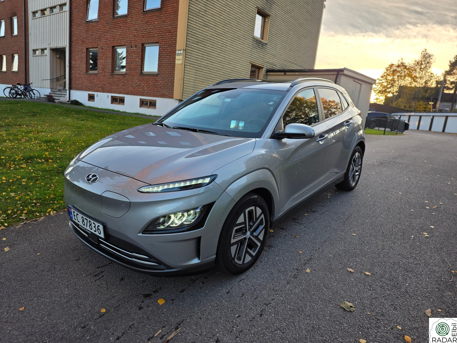 HYUNDAI Kona Prem LR | 484km | Garanti | Ny service | EU Ok 04/27