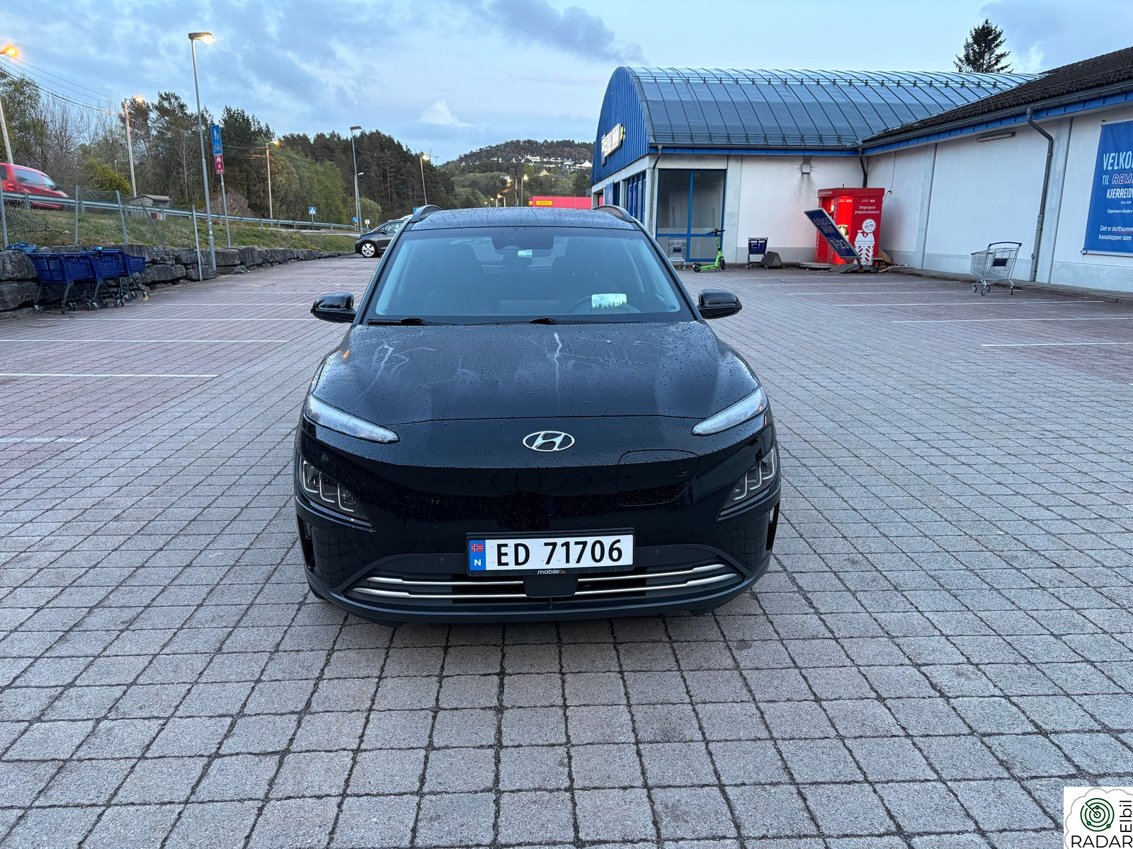HYUNDAI Kona Premium LR