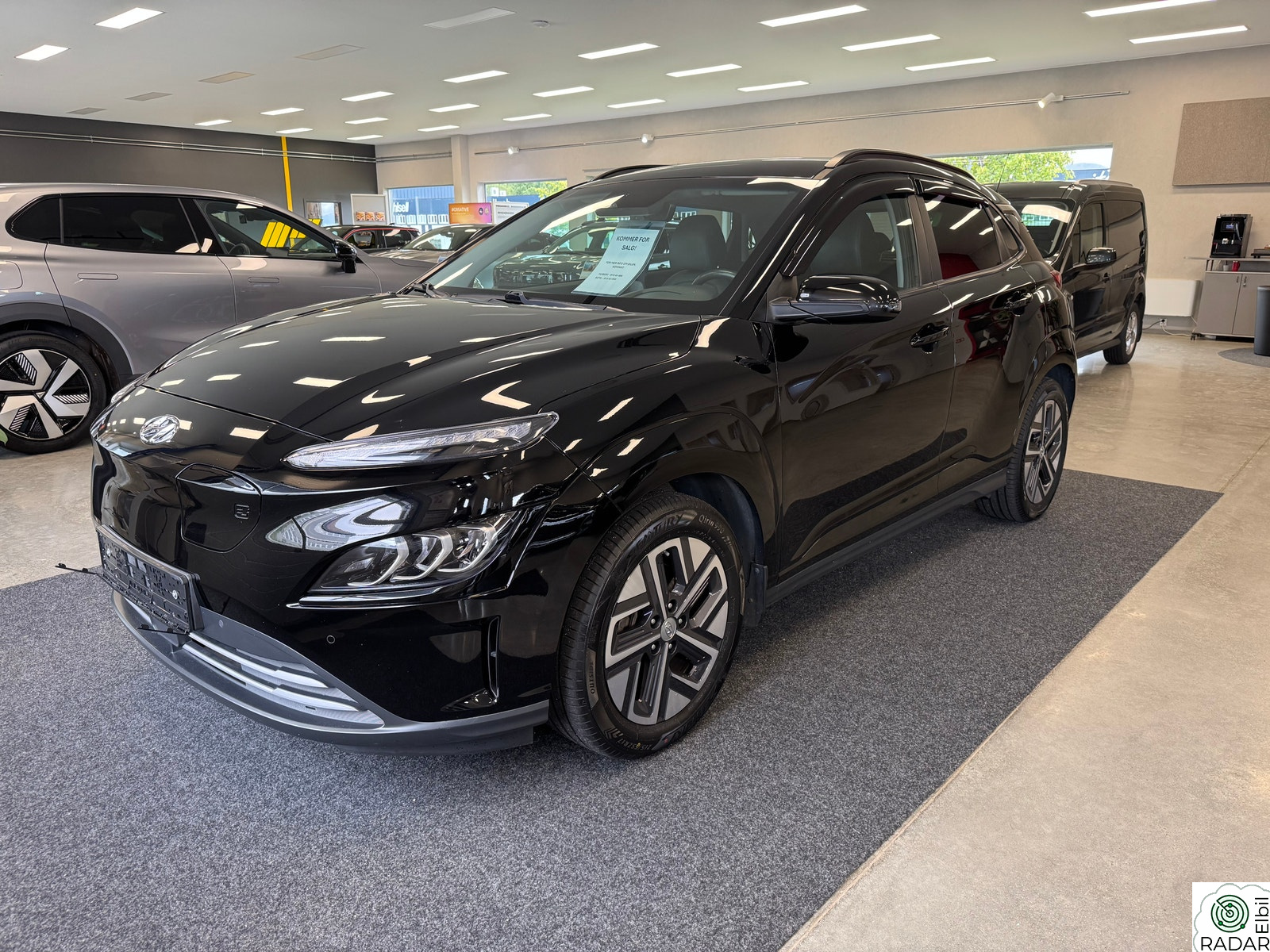 HYUNDAI Kona Premium LR