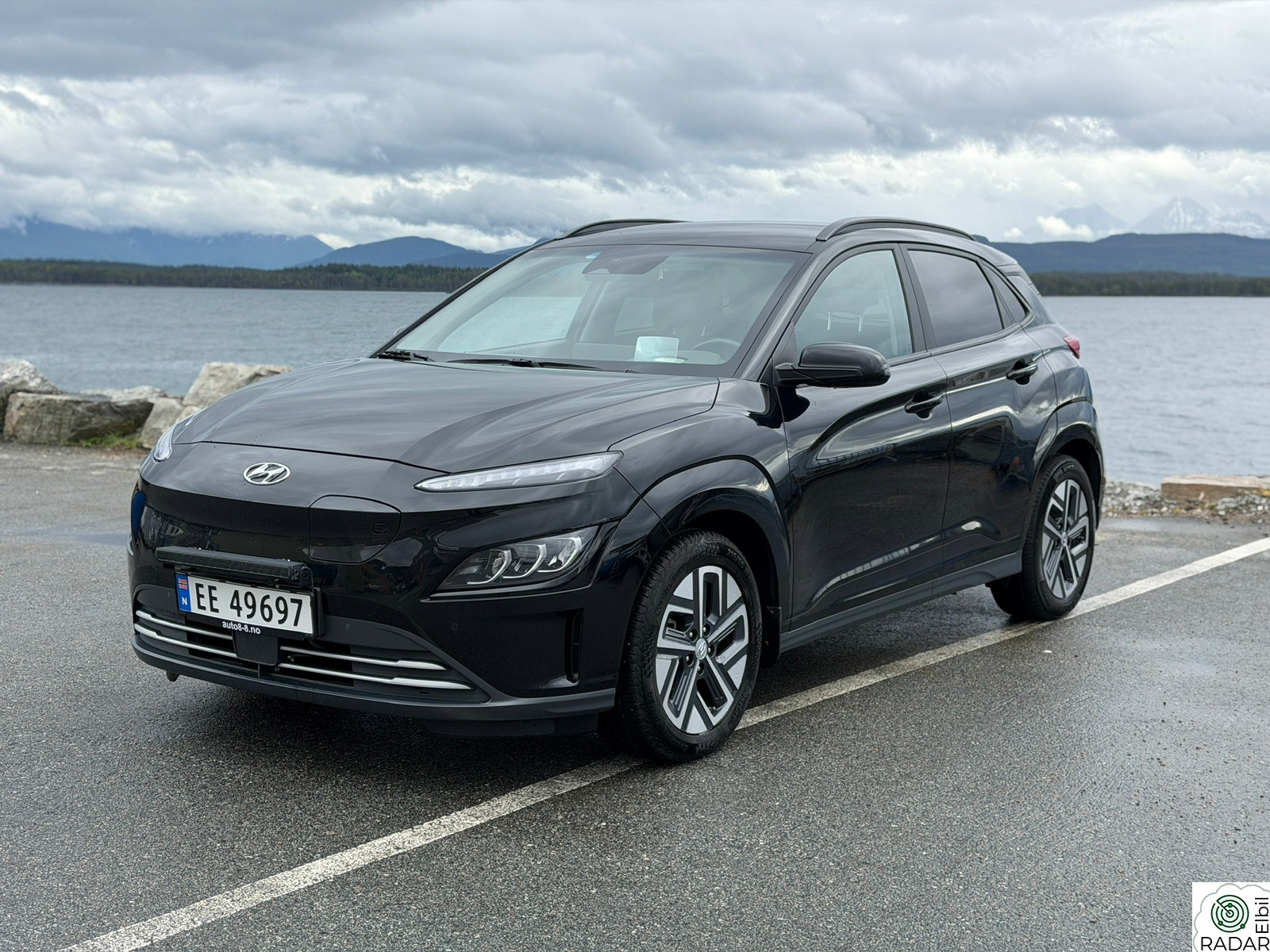 HYUNDAI Kona Premium 64 kWh | EU 2028 | Ny servet | LED bar | KRELL