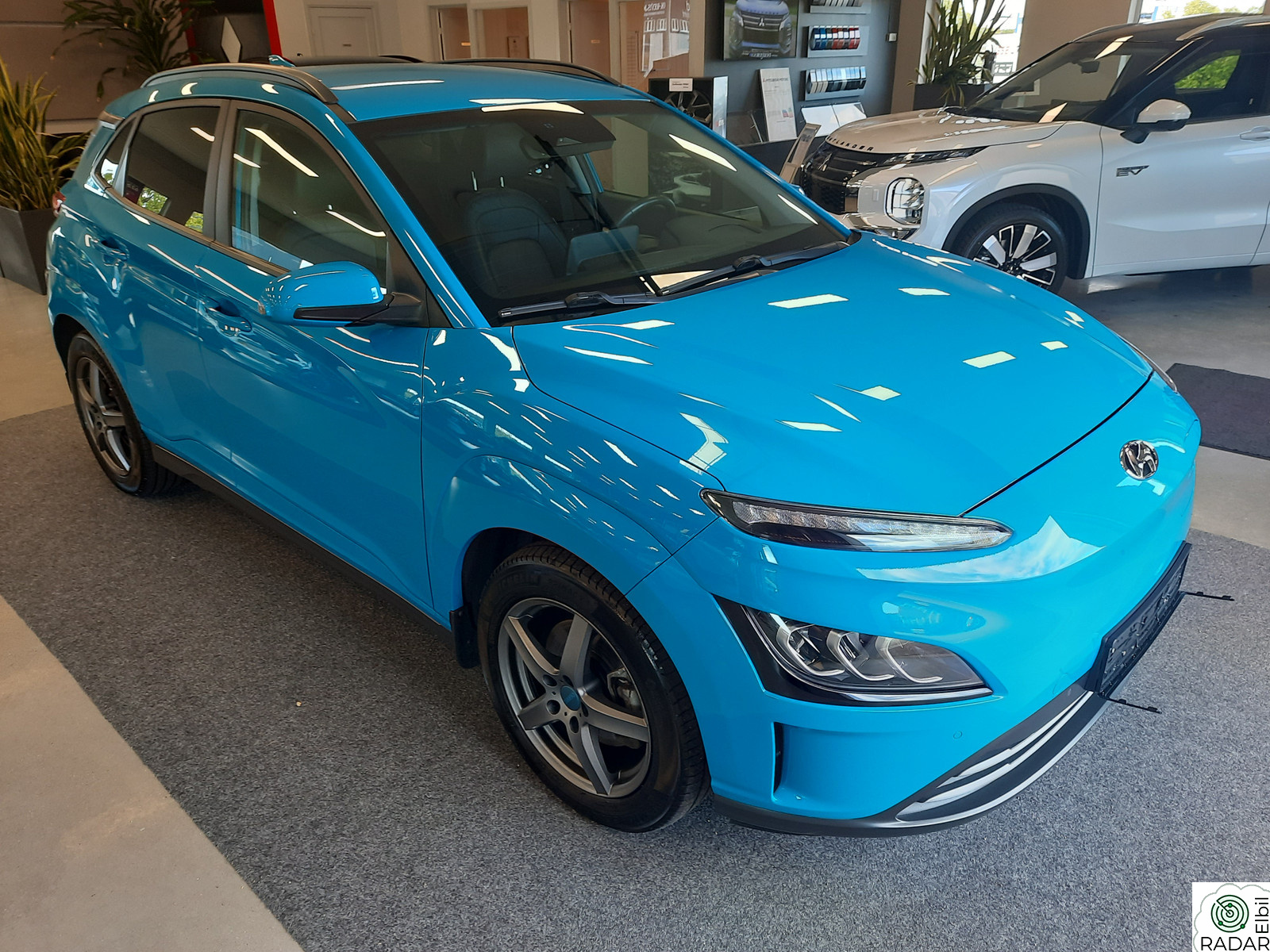 HYUNDAI Kona Premium LR