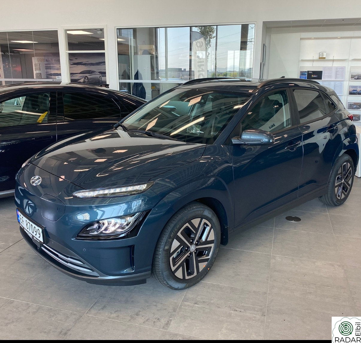 HYUNDAI Kona Premium Long range. Skinn/Soltak