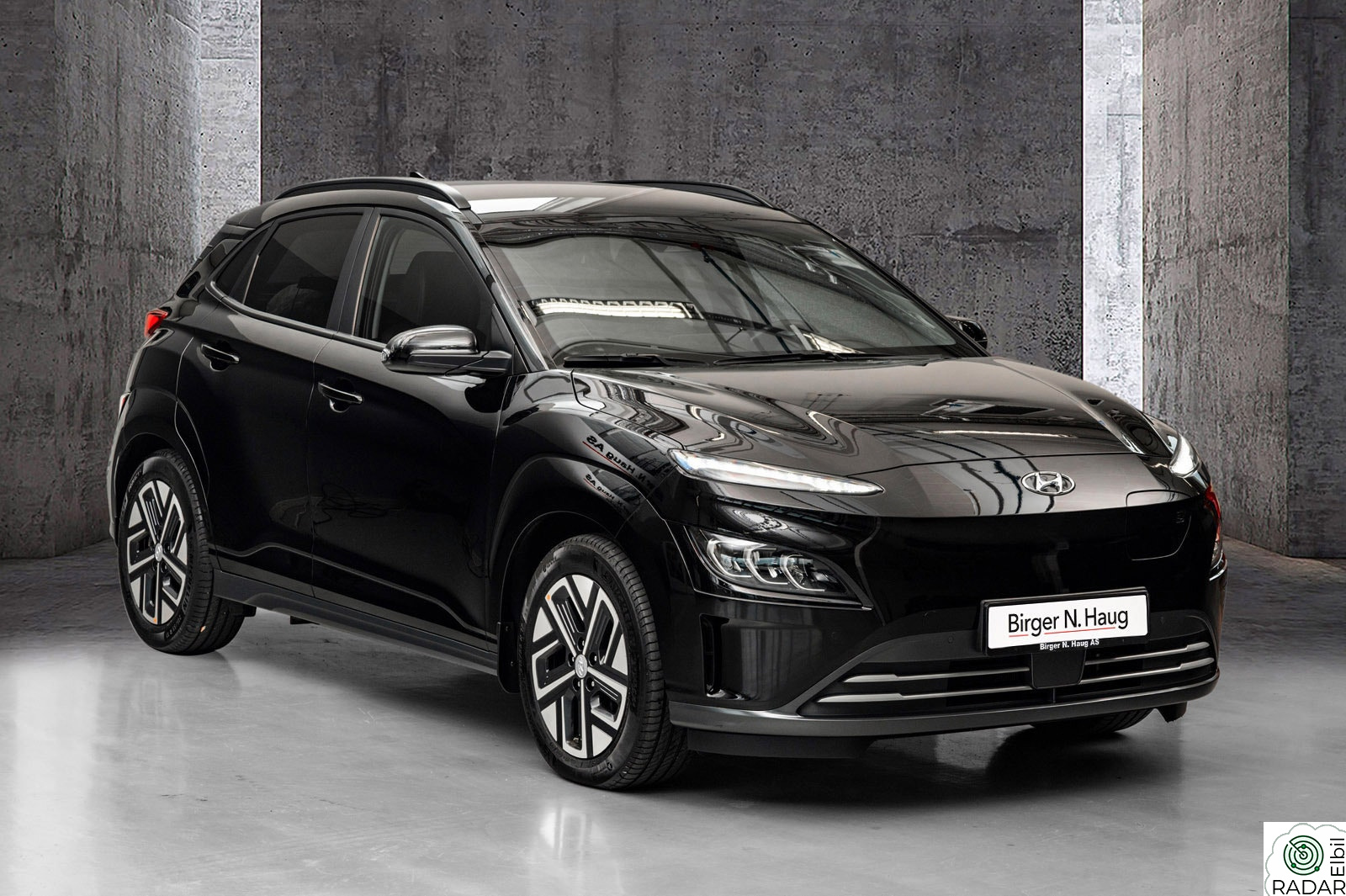 HYUNDAI Kona Premium LR 484KM REKKEVIDDE/LAV KM STAND!