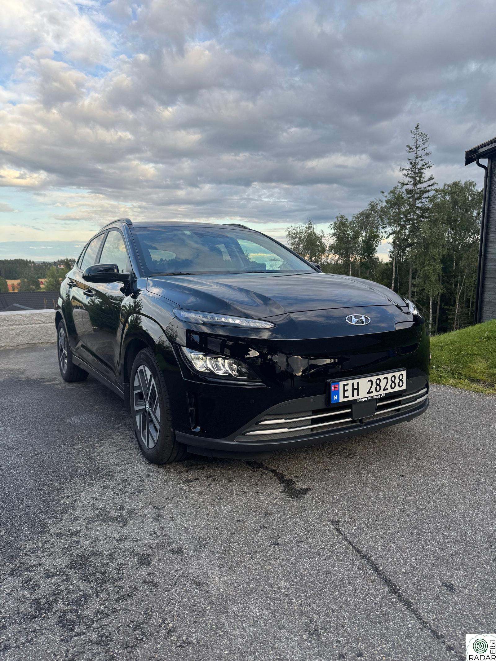 HYUNDAI Kona Premium LR