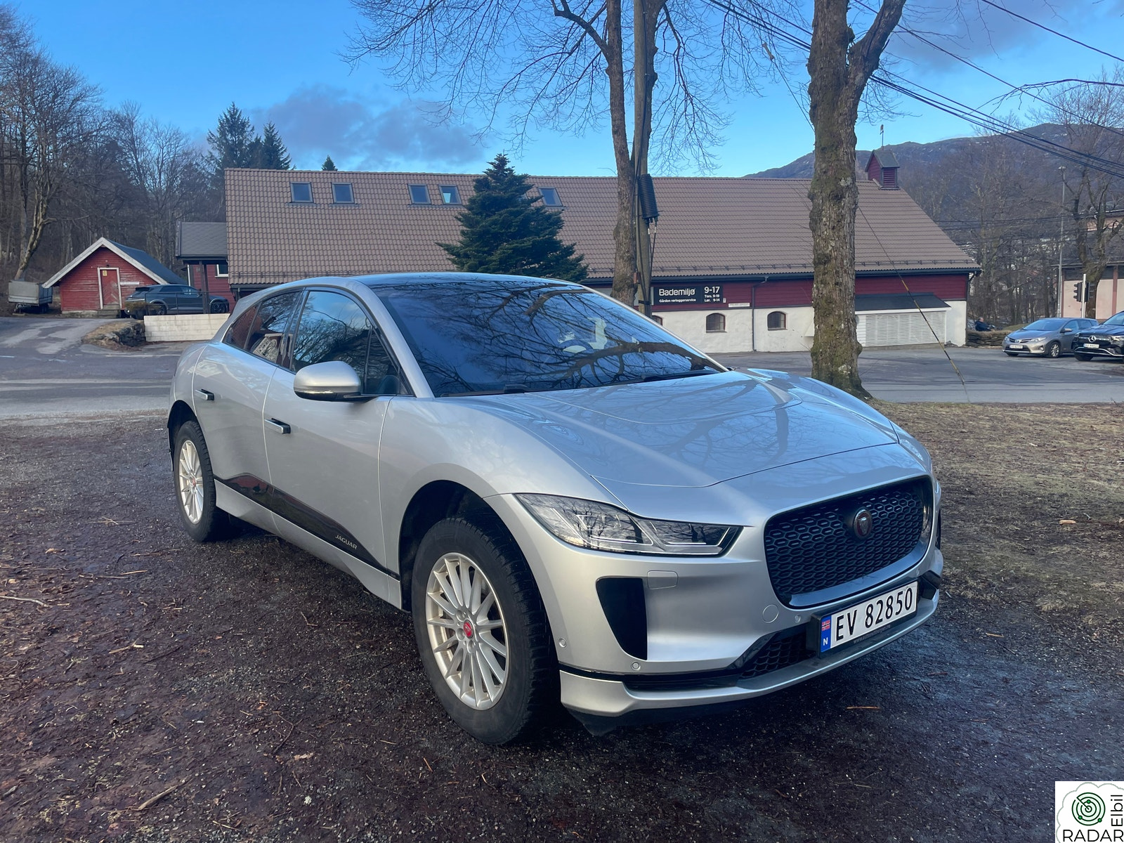 JAGUAR I-PACE MEGET PEN MYE UTSTYR SERVICER TATT