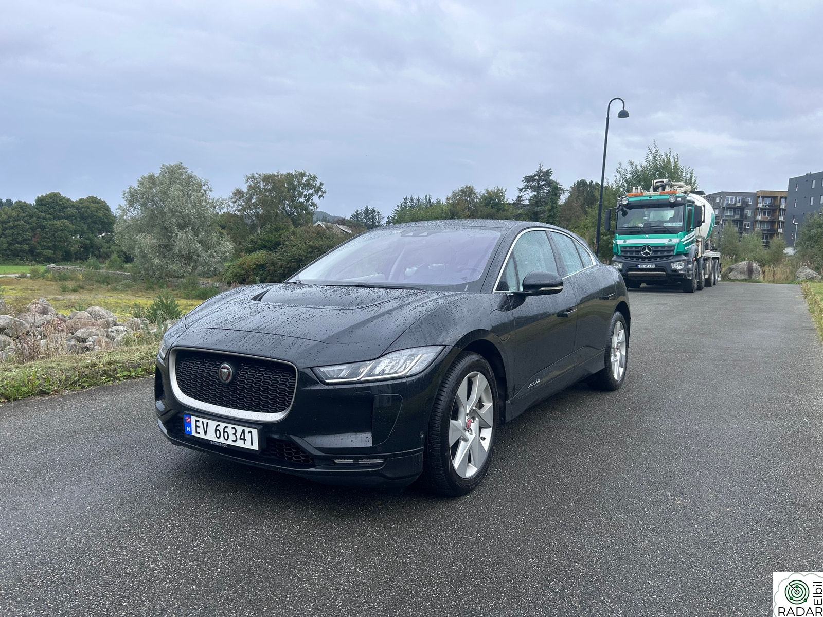 JAGUAR I-PACE LUFTFJÆRING / MEMORY / TAKBØYLER