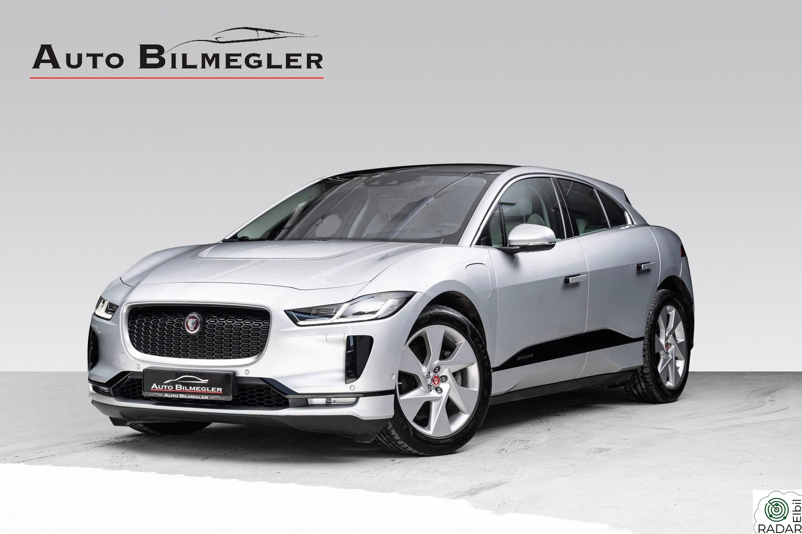JAGUAR I-PACE EV400 SE AWD ACC PANORAMA MERIDIAN R.KAM HUD LED KEYL++