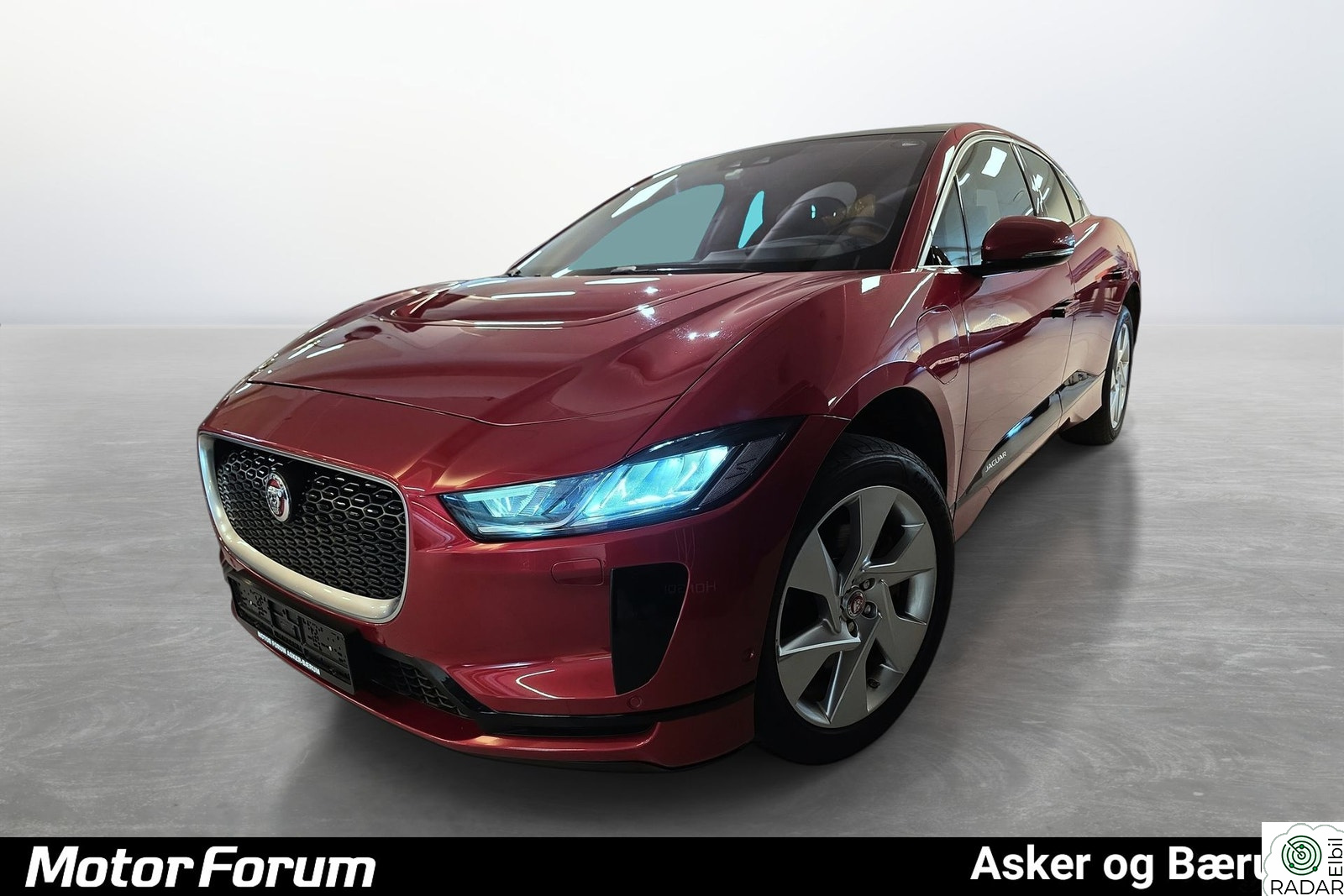 JAGUAR I-PACE EV400 | KAMERA | PANO | SKINN | HEAD-UP | MERIDIAN