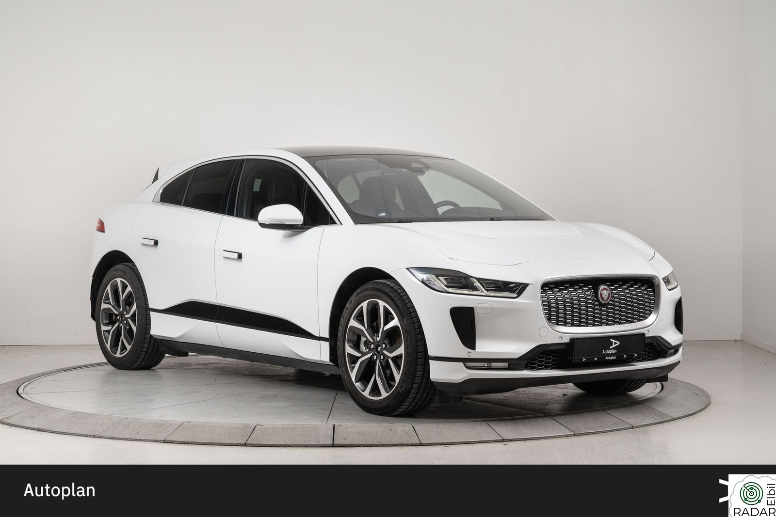 JAGUAR I-PACE EV400 AWD HSE ACC/Krok/HUD/Luft/Pano/Meridian/Matrix