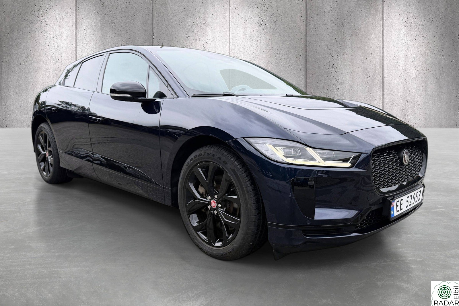 JAGUAR I-PACE EV400 AWD SE Black Pack | Luft/HUD/Pano/H.feste/Merid.