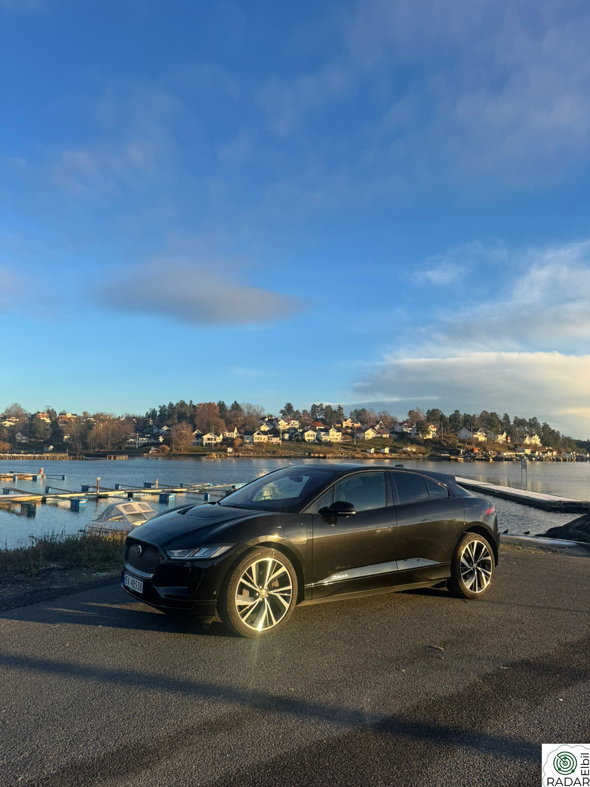 JAGUAR I-PACE EV400 AWD/Luft/Skinn/Meridian/Pano// Black-Edition