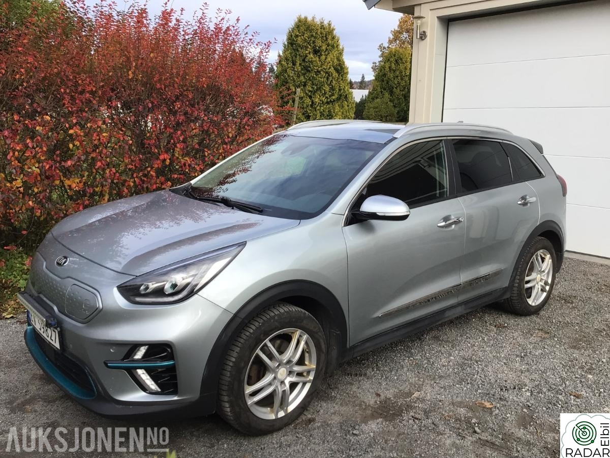 KIA NIRO First Edition 204HK EU OK TIL 15.04.2027 1 EIER SERVICE