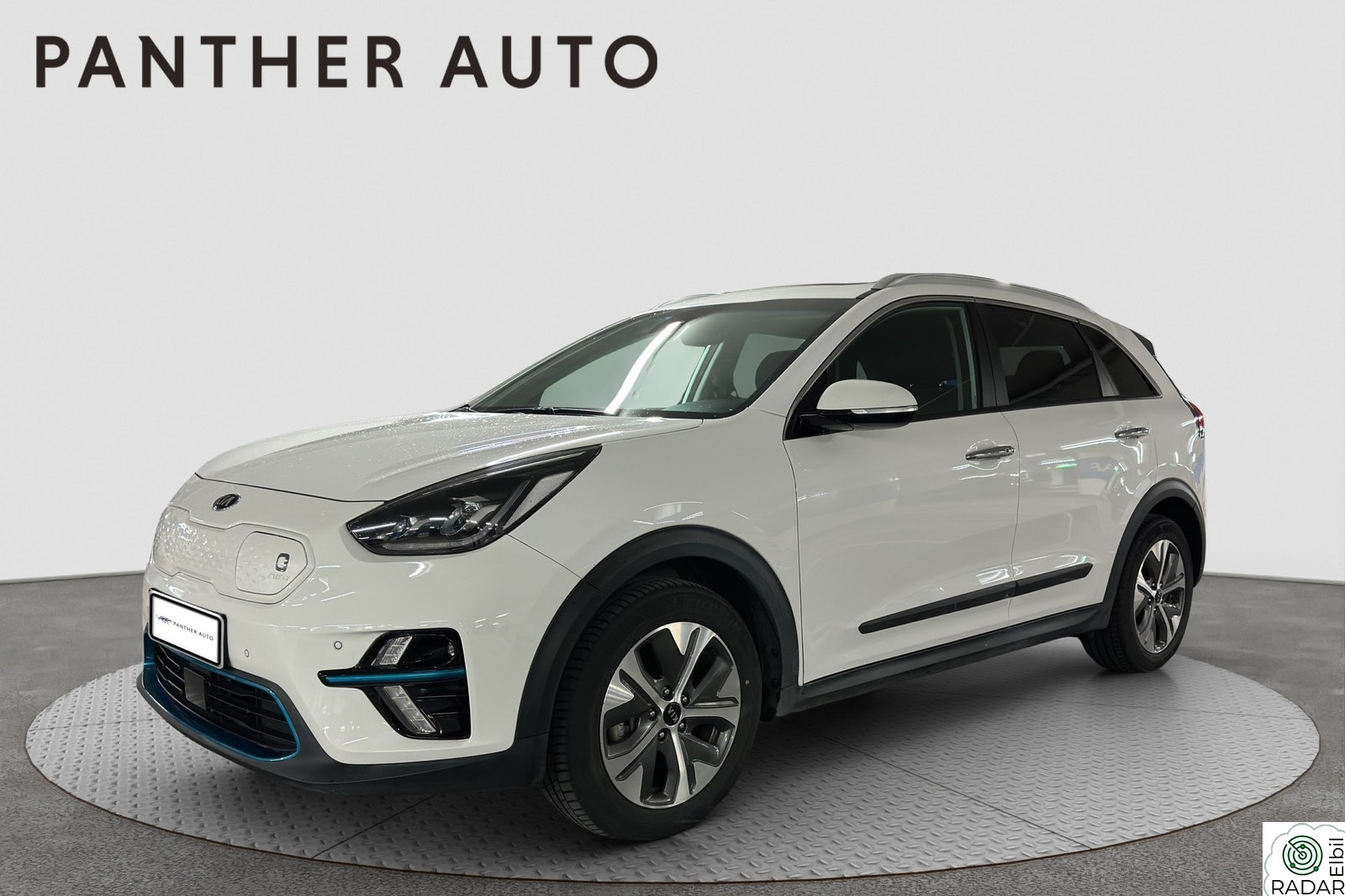 KIA NIRO 64 KWh Exclusive // Soltak // Skinnseter // Hengerfeste