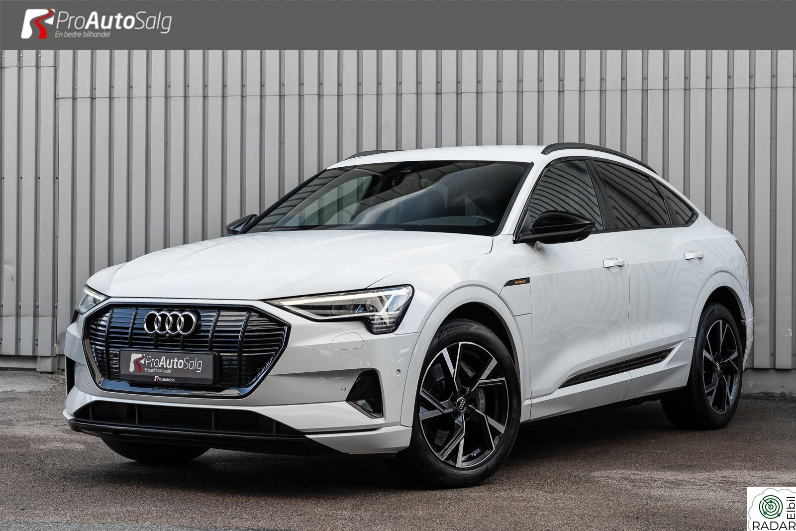 AUDI e-tron Sportback 50 50 quattro ACC Luft Keyless 360 Hengerfeste Park mm