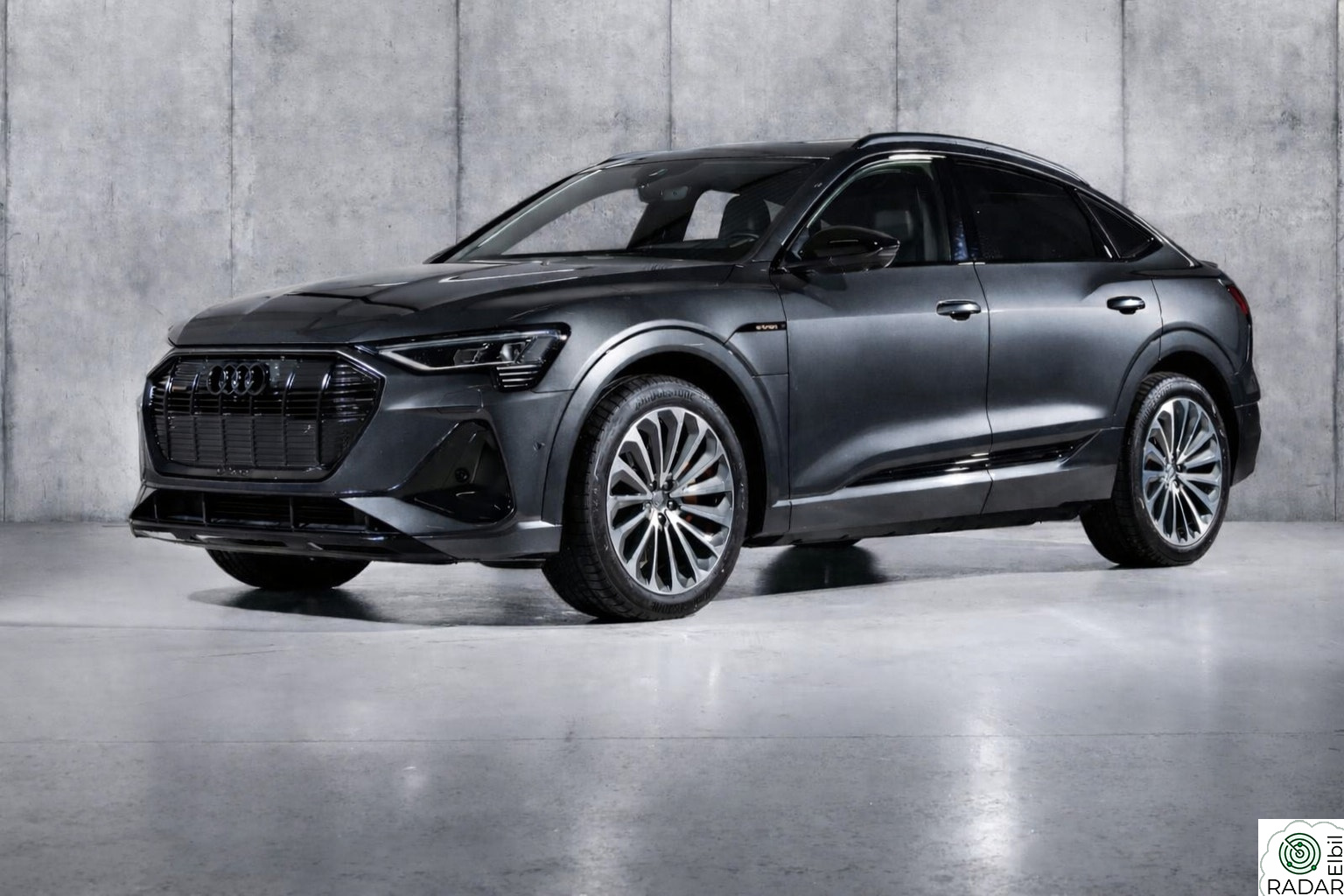 AUDI e-tron Sportback 55 55 Sportback S line Sport