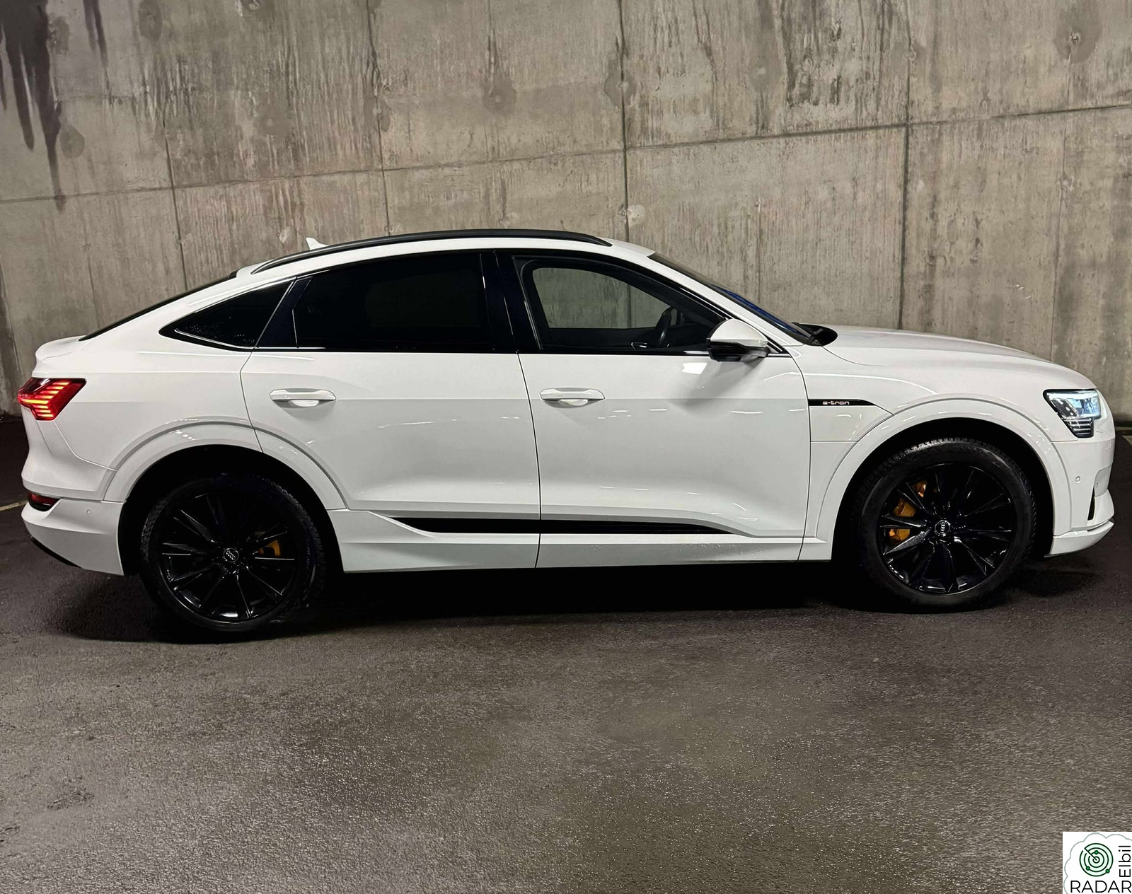 AUDI e-tron Sportback 50 50 Sportback Advanced Sport