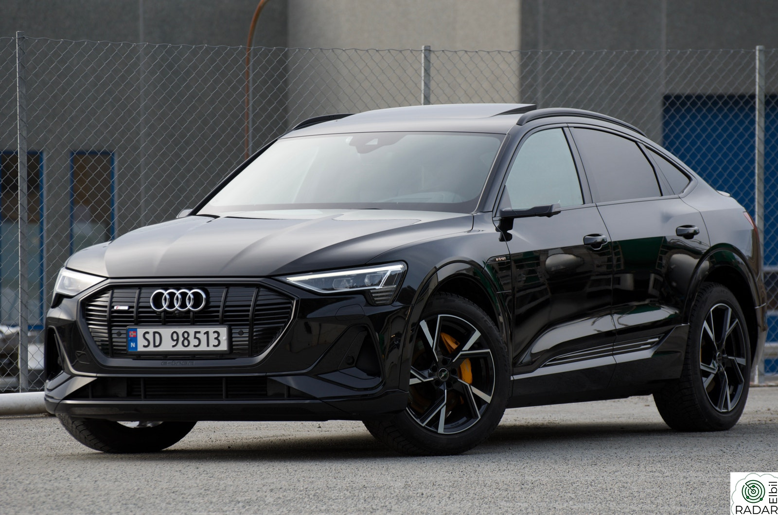 AUDI E TRON SPORTBACK 55 55 S-LINE/B&O/KROK/KEYLESS/HUD/VINTERP/LUFT/PANO/22"
