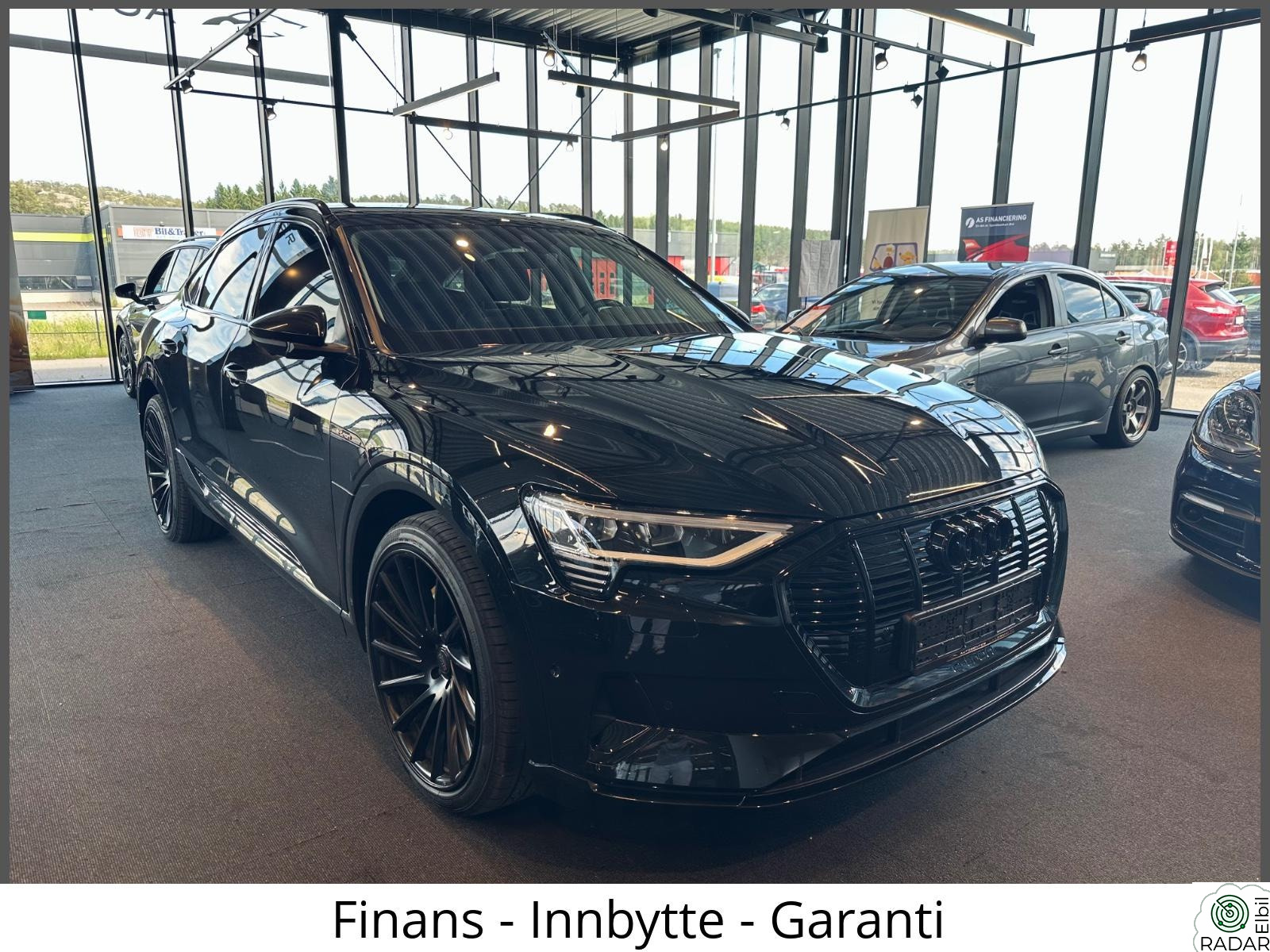AUDI e-tron Sportback 55 55/ S-Line/ Black Edition/ HUD/ Krok/ Luft/ Matrix/ +++