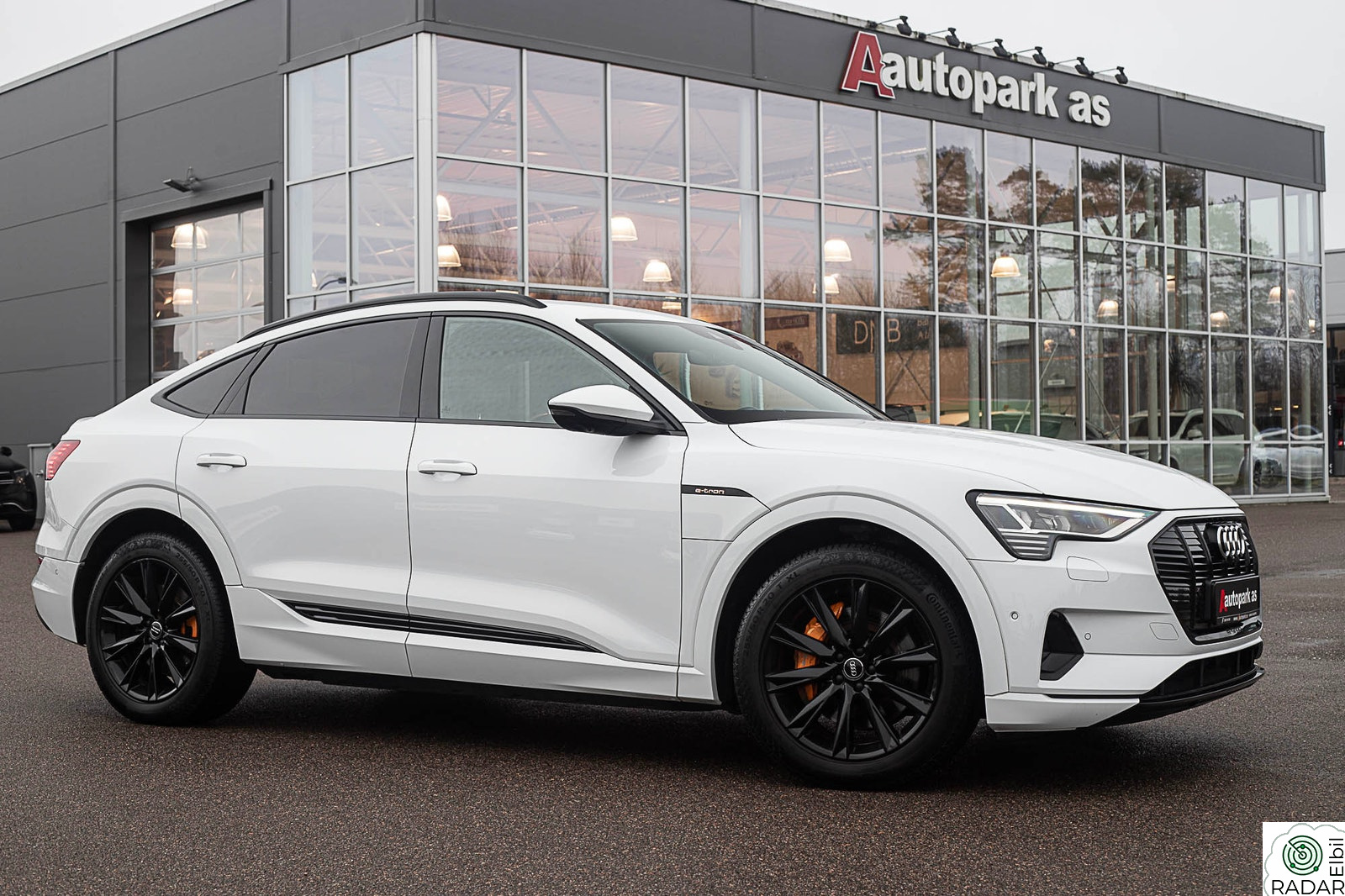 AUDI e-tron Sportback 55 55/NORSK/SKINN/ELSETER/HENGERFESTE/ADAPTIV/LUFT/CARPLAY