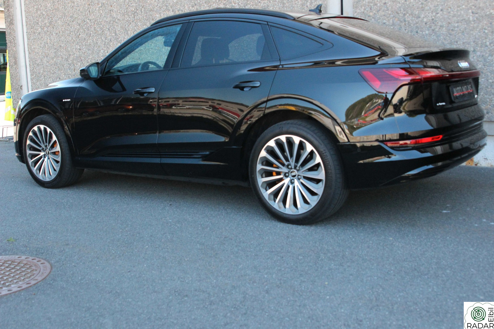 AUDI e-tron Sportback 55 55 E-tron SB Soltak Navigasjon Krok B&O Advanced sport