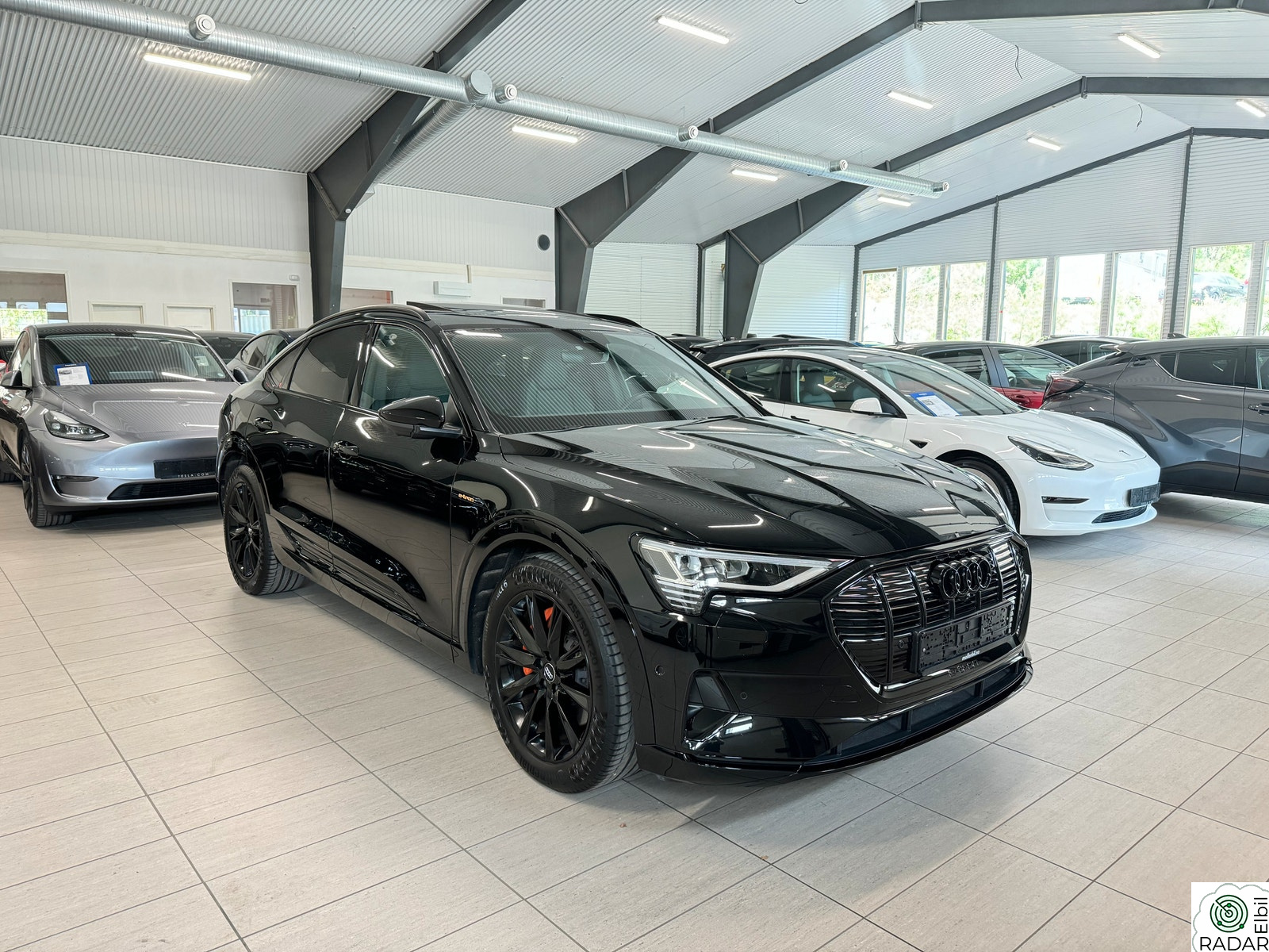 AUDI e-tron Sportback 50 50 Sportback S line,Pano,B&O,Krok,Valcona Skinn,20"