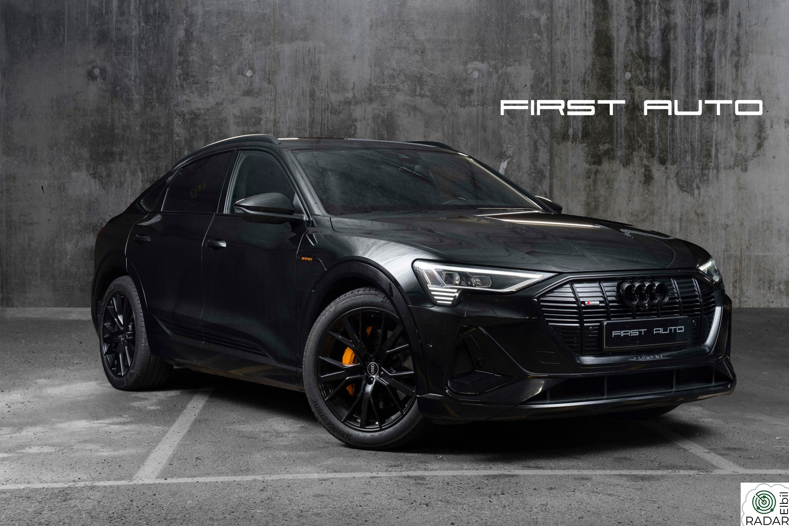 AUDI E TRON SPORTBACK 55 55 SPORTBACK S-LINE MATRIX PANO BLACK LINE KROK 1 EIER