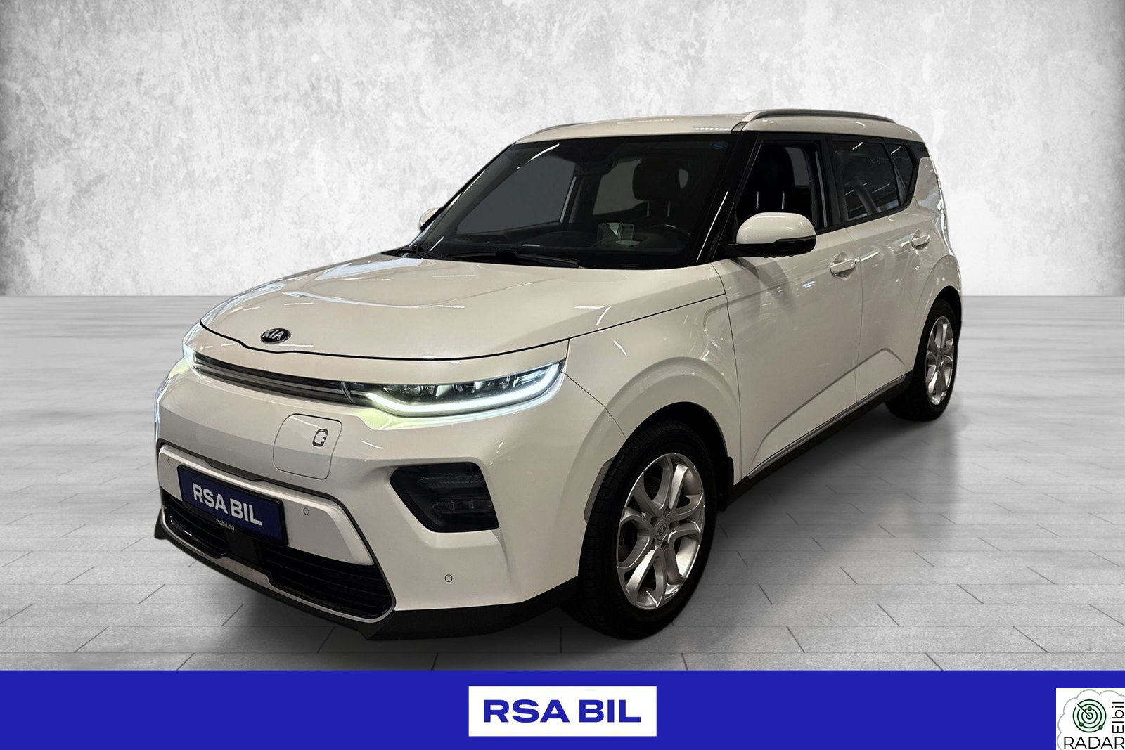 KIA SOUL Exclusive 64kWh  Head up display +++