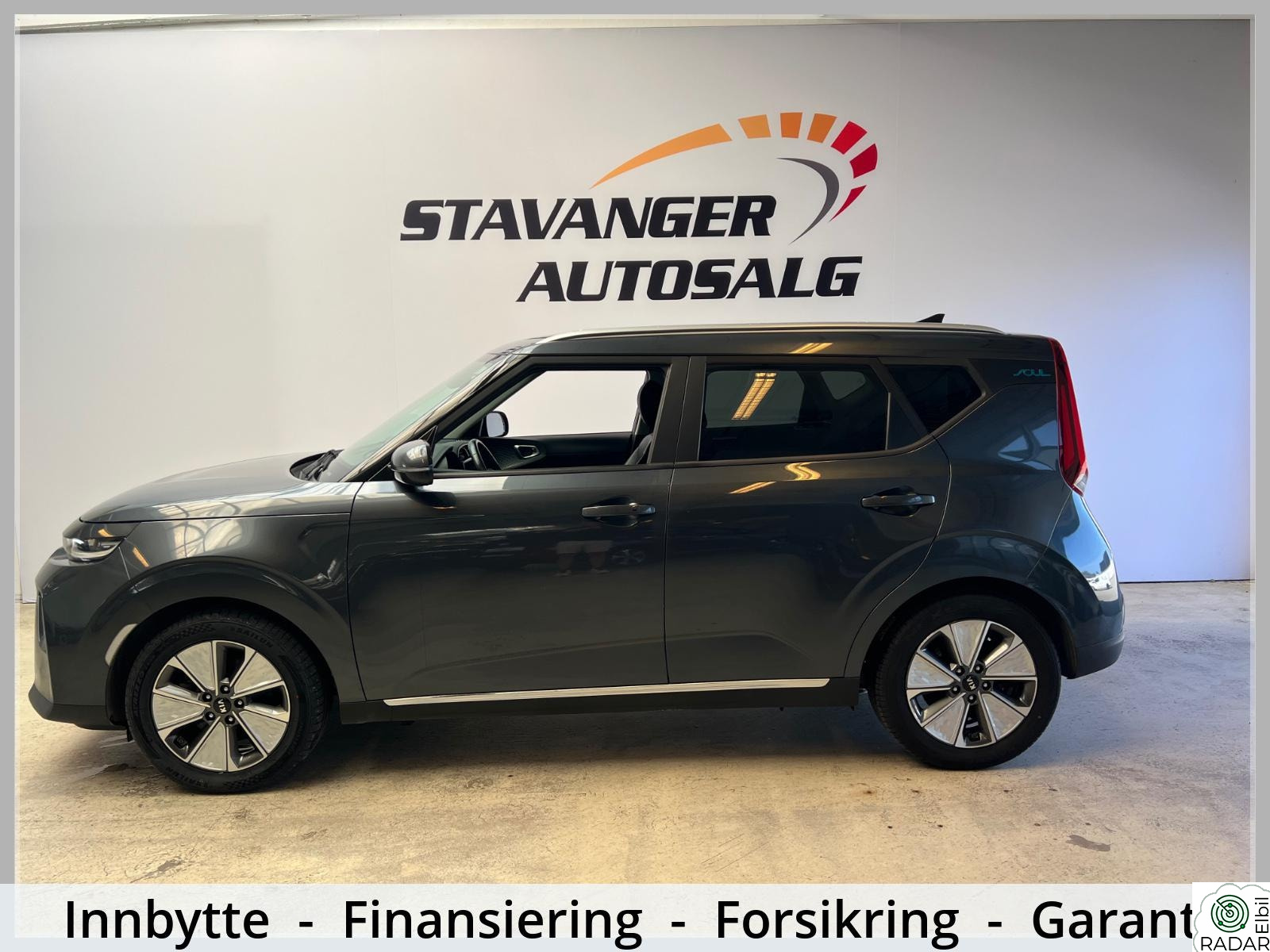 KIA SOUL EXECUTIVE/SKINN/NAVI/KAMERA/ACC/KEYLESS/H&K+++