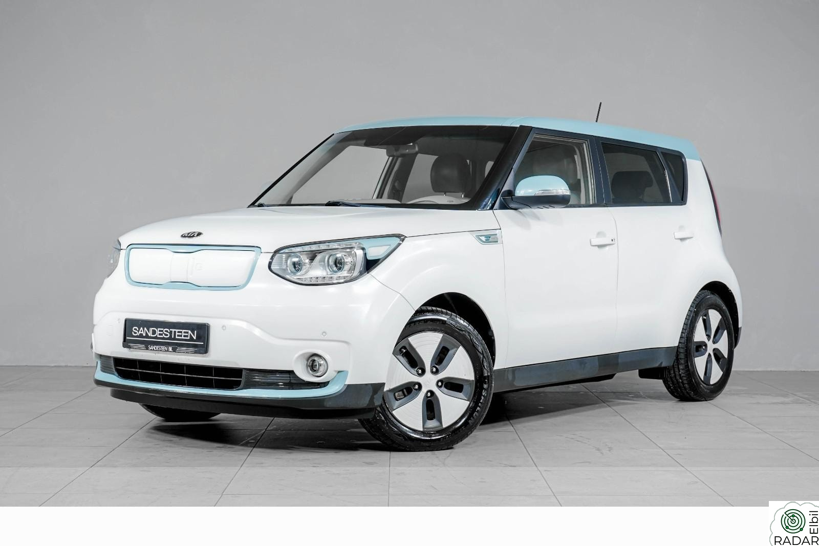 KIA SOUL 111HK/NAVI/SKINN/KAMERA/EXCLUSIVE/***OUTLET***