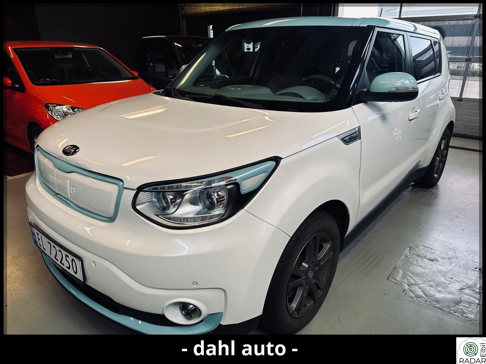 KIA SOUL EL-BIL/AUTOMAT/SKINN/NAVI/DAB/R-KAM/EU-OK++
