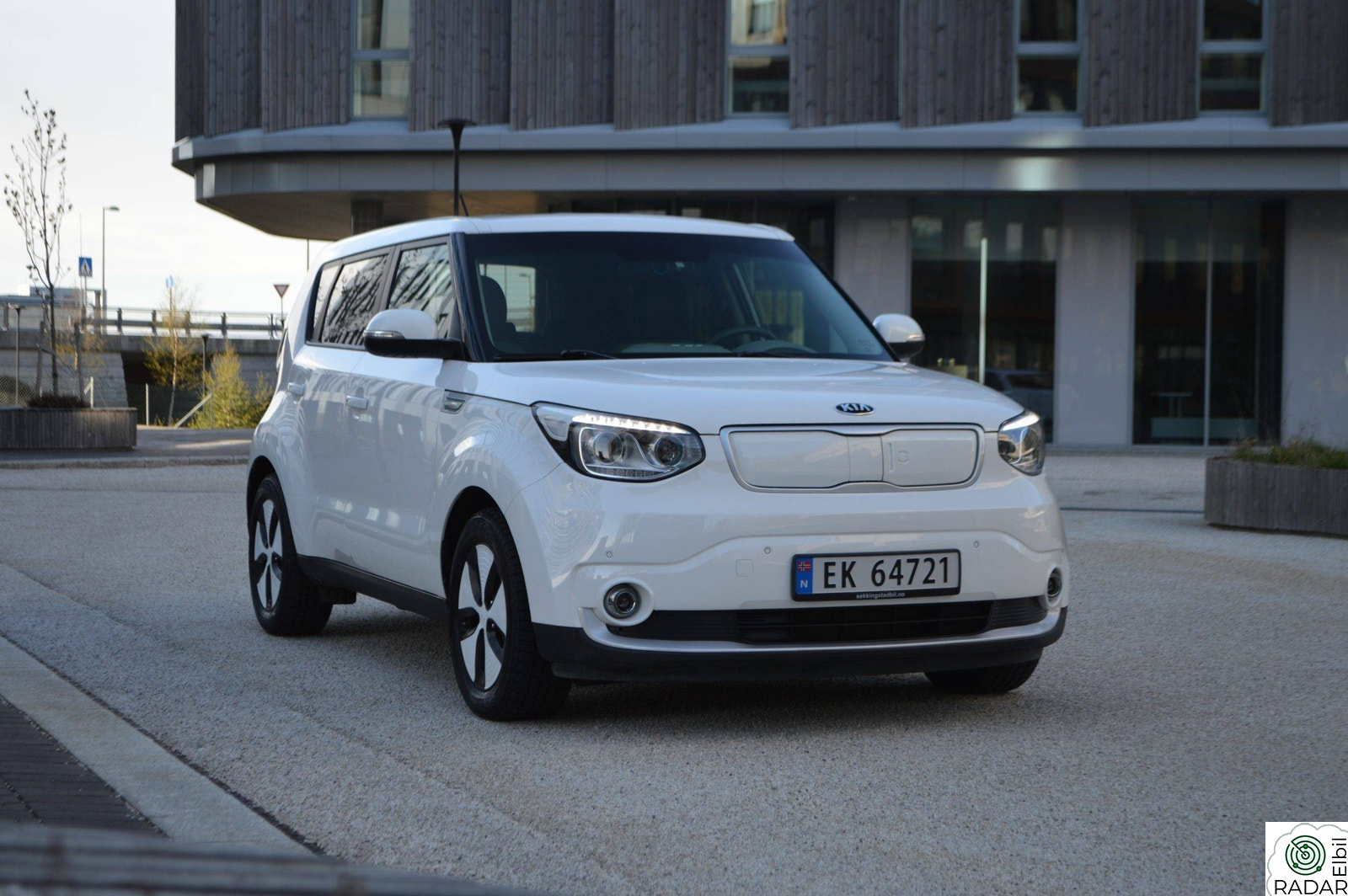 KIA SOUL Exclusive | 30kWh | V.Ratt | Ny EU | R.Kamera | Skinn