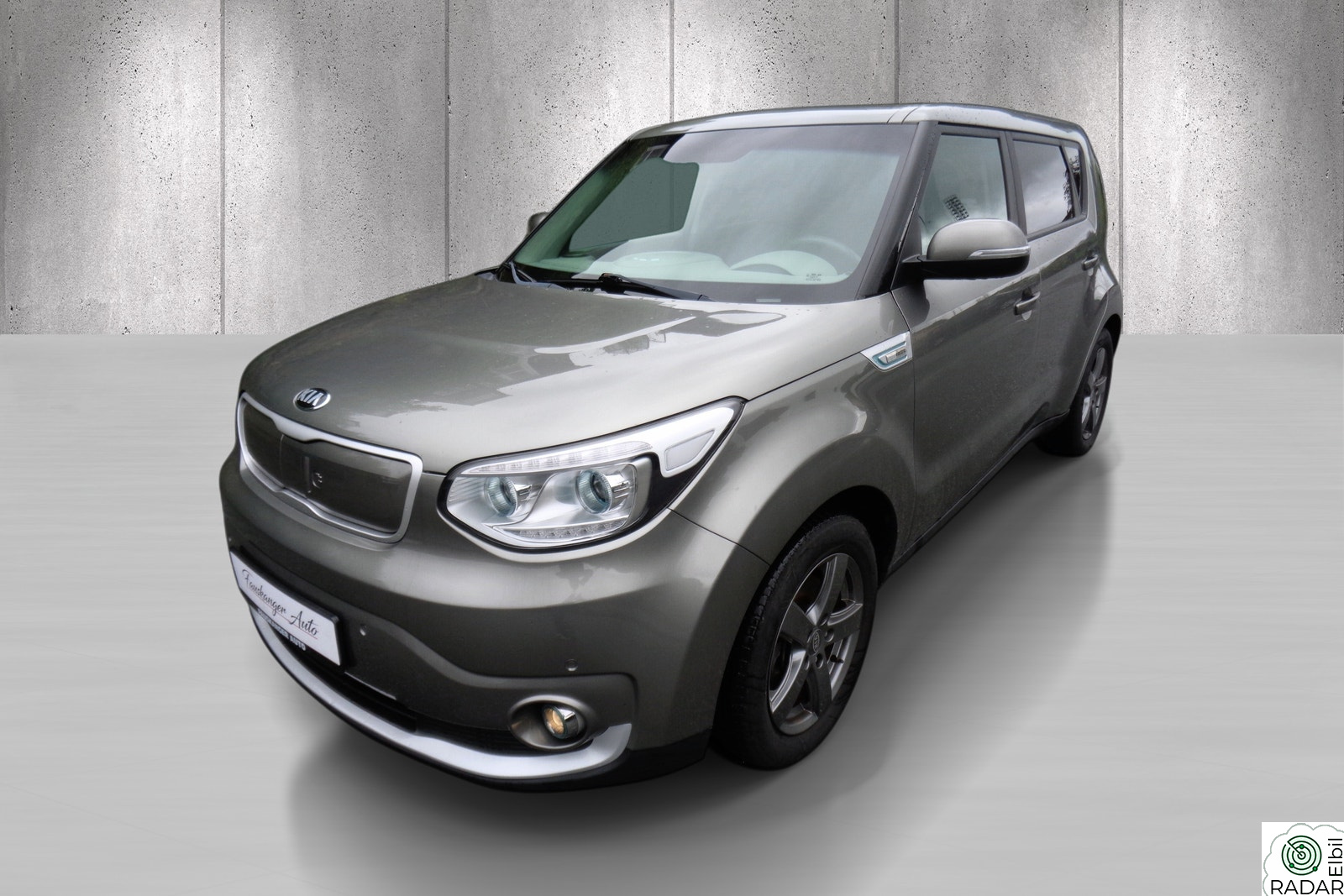KIA SOUL 30kWh EXCLUSIVE SKINN RATTVARME KAMERA NAVI AUX DAB+