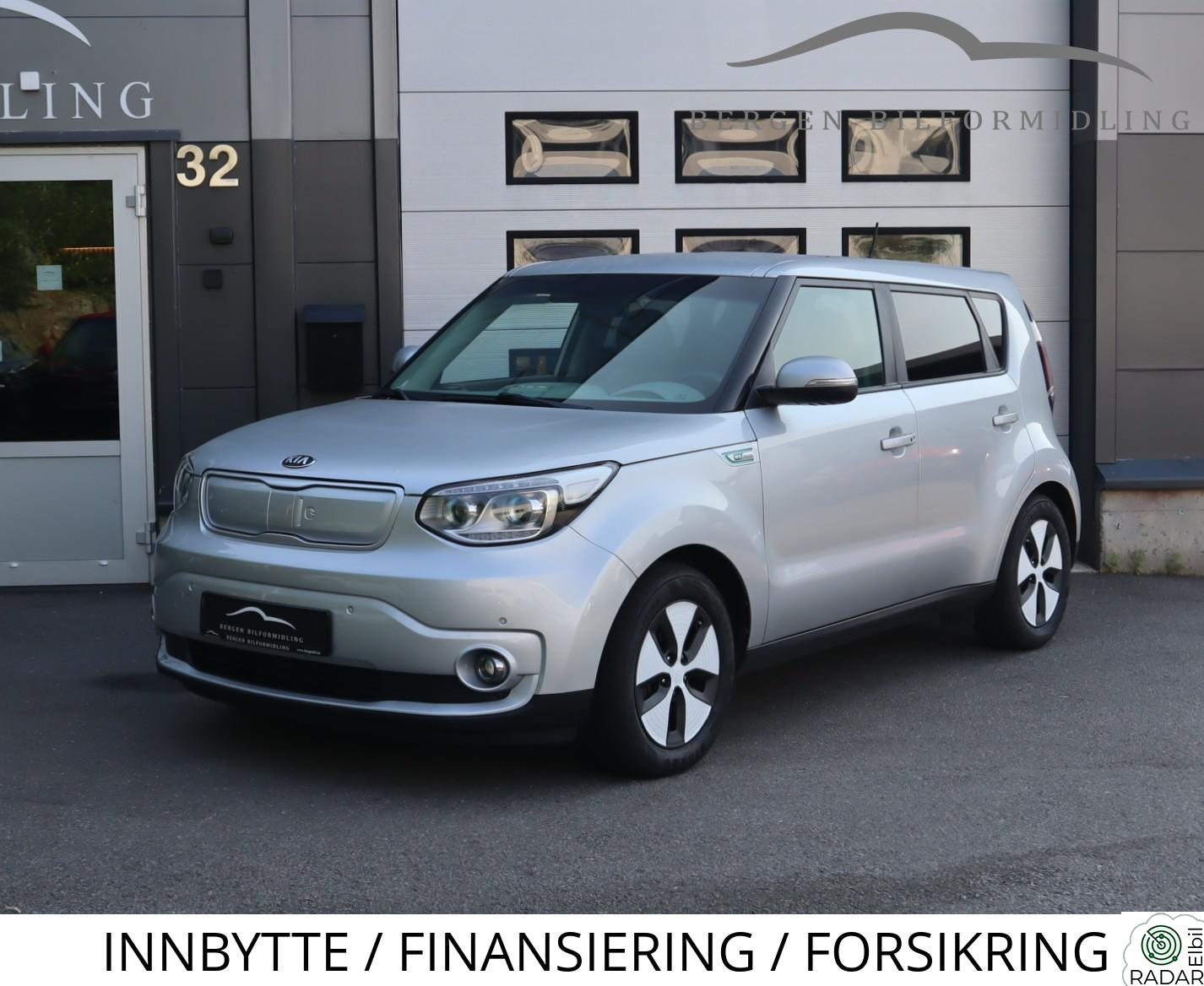 KIA SOUL Exclusive/Skinn/ R.kamera/ Navi/ Cruise/KeyLess/NY EU+
