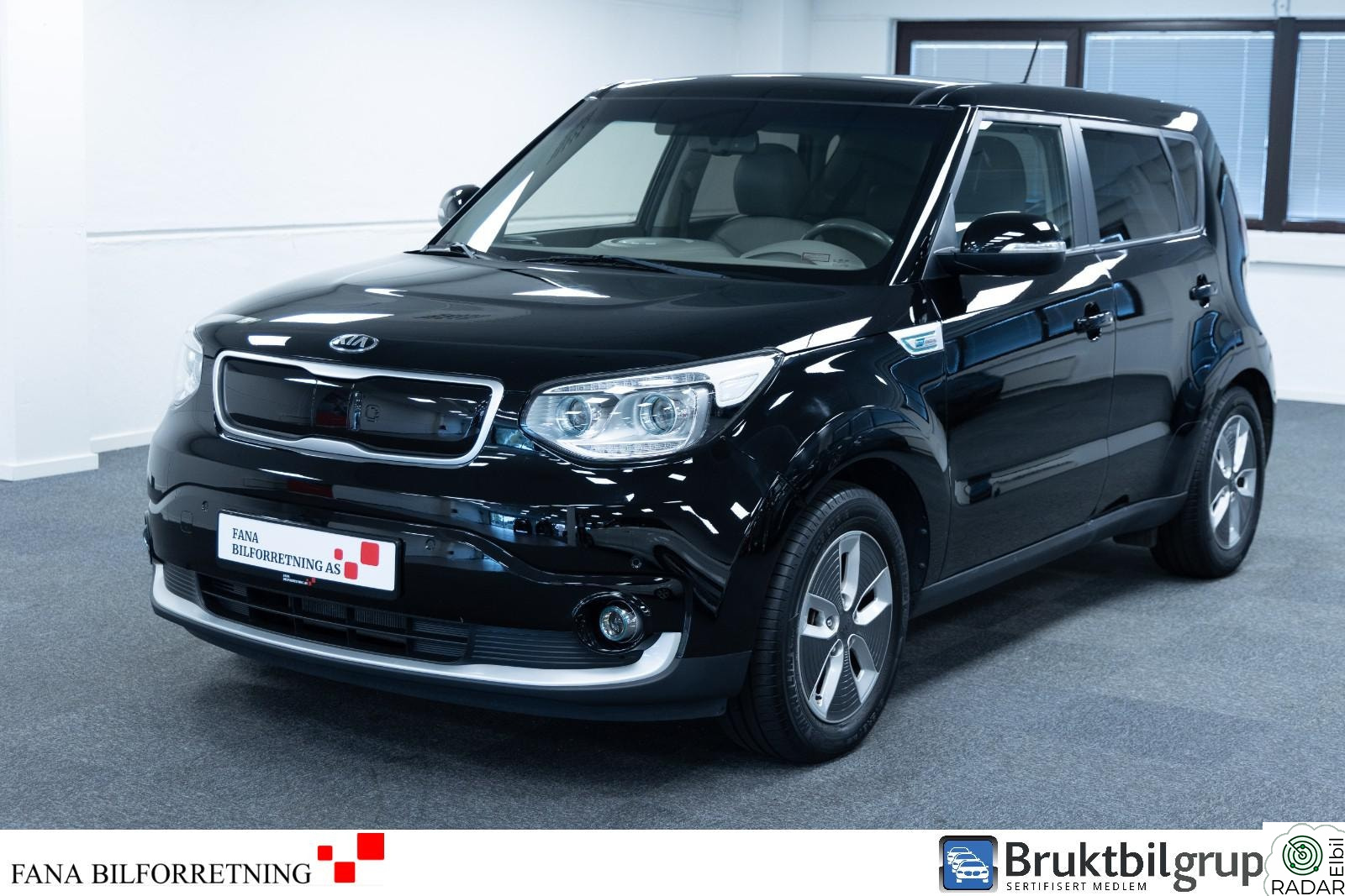 KIA SOUL 30kWh Exclusive/Skinn/Panorama/Garanti/Ny service+EU OK