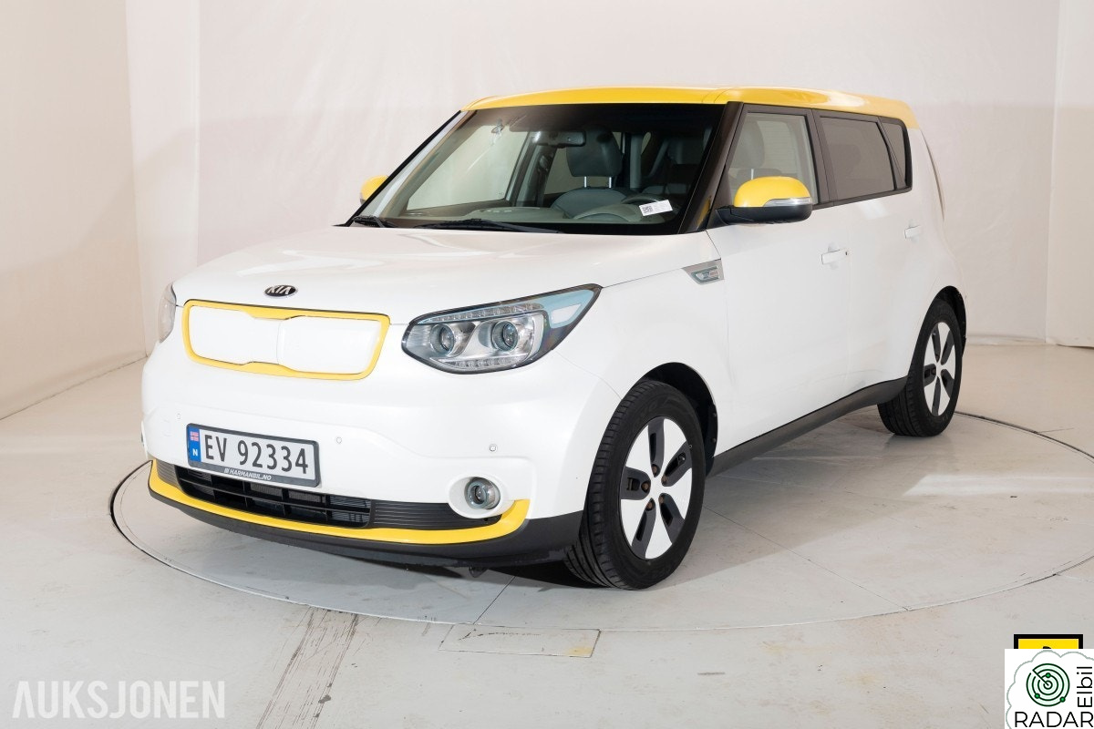 KIA SOUL 30 KWH 111 HK SKINN NAVI KAMERA LED PARKASSIST