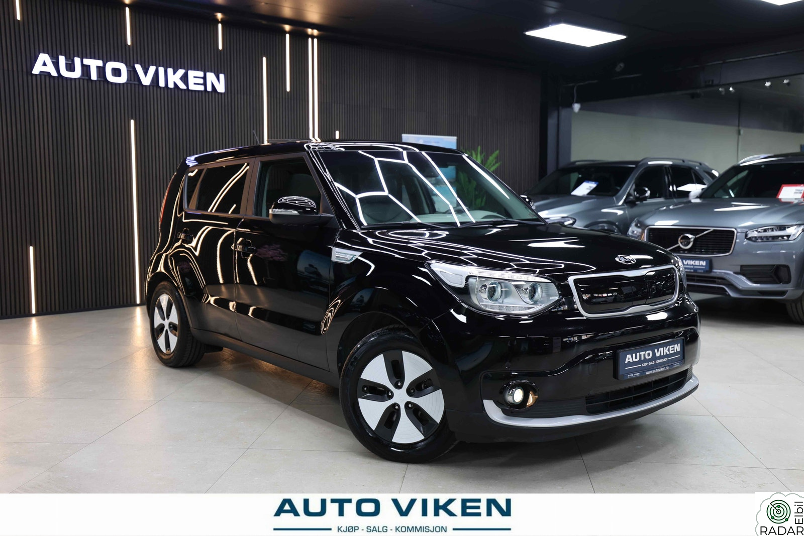 KIA SOUL EXCLUSIVE-V.PUMPE-NAVI-DAB-C.PLAY-R.K-K.LESS-PANO-CC-SS