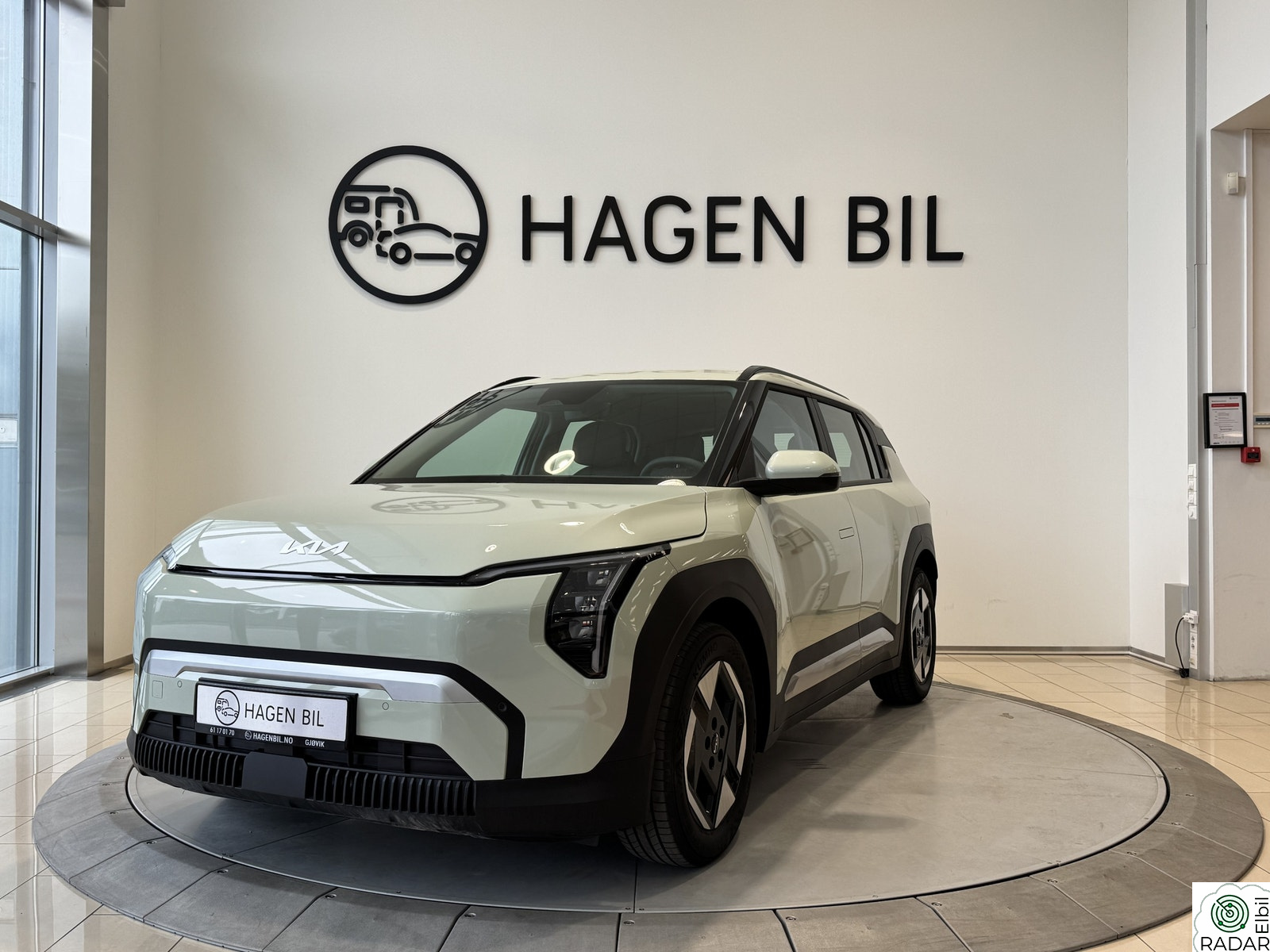 KIA EV3 SR / ACTIVE / AVENTURE GREEN / SKINN / NAVI / R.KAMERA