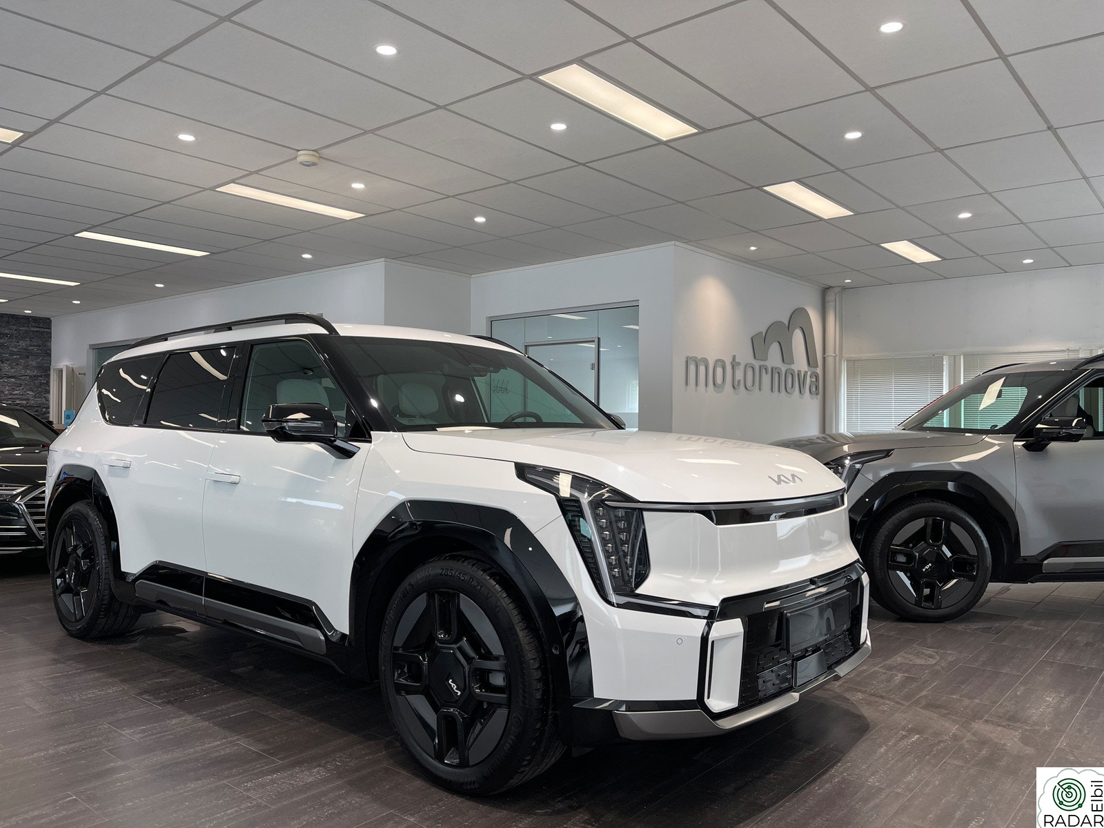 KIA EV9 AWD GT-Line 6-Seter/Pano/Skinn/HUD/Meridian/Krok/++
