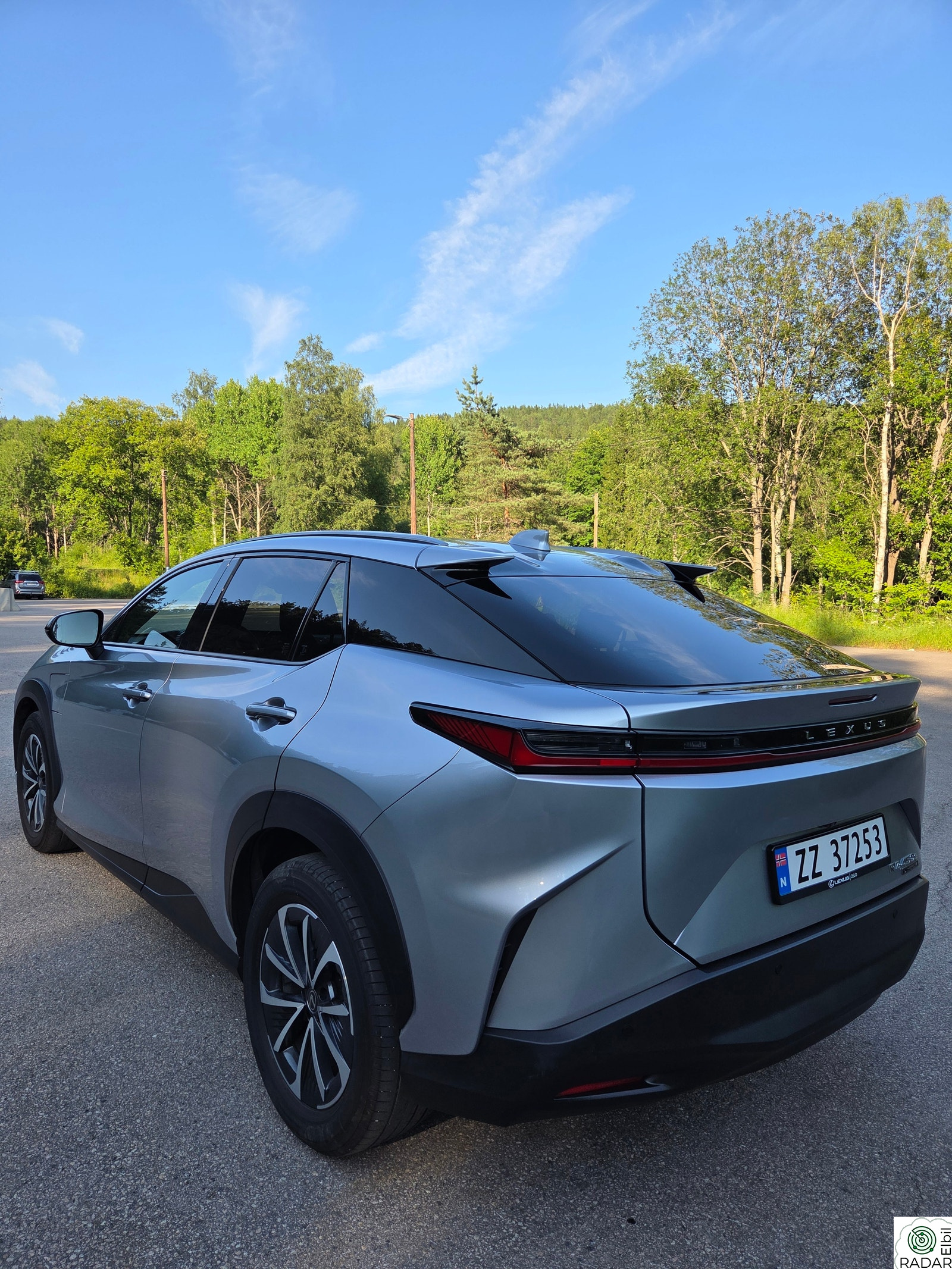 LEXUS RZ450E /Executive/Skinn/Garanti 200'/DAB+/Navi/Keyless/ACC